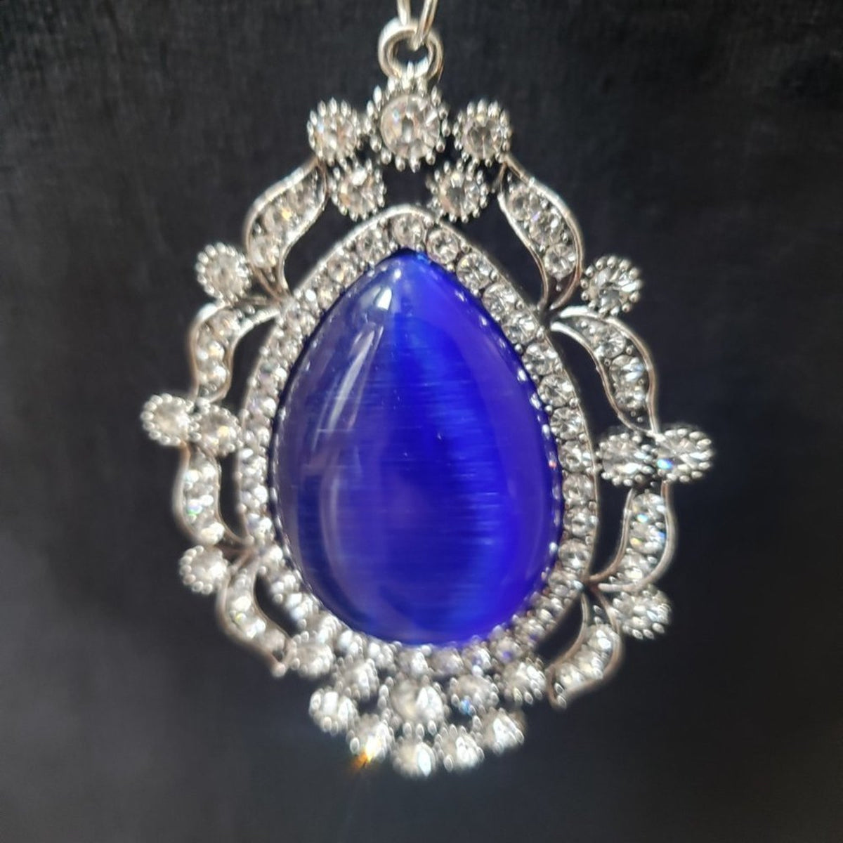 Womens Large Blue Pear Cut Rhinestone Crystal Beaded Pendant Necklace w/ Lobster