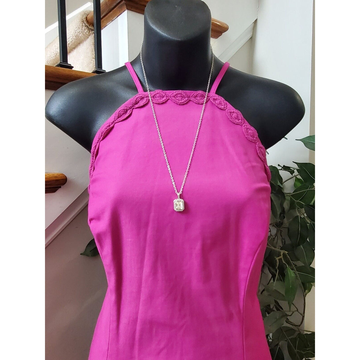 Crown & Ivy Wknd In Lisbon Pink Halter Neck Sleeveless Knee Length Dress Size 6