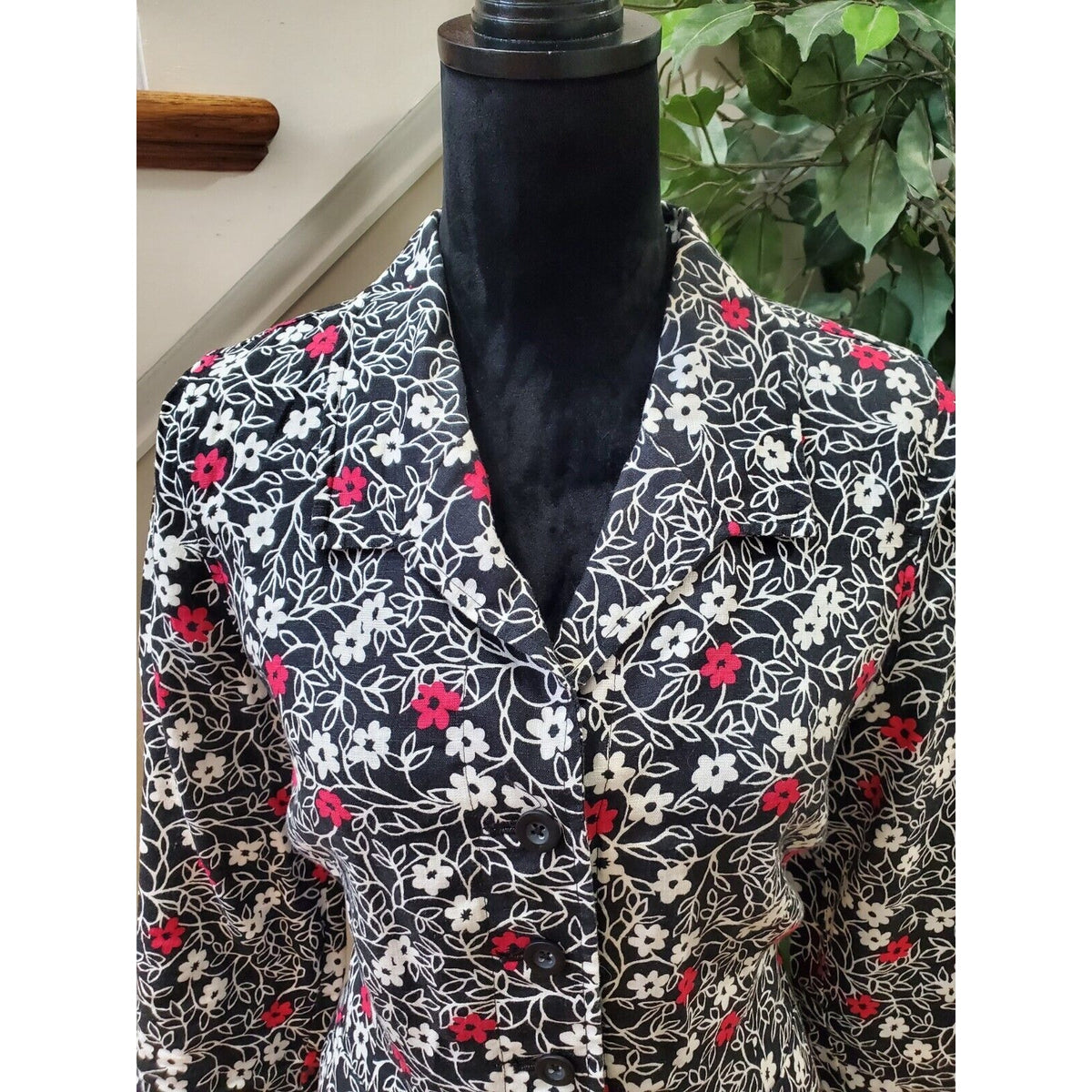 Kim Rogers Women's Black Floral Linen Collared Long Sleeve Button Down Shirt 12