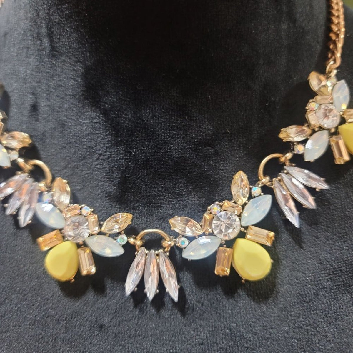 Women's Vintage Bohemian Flower Beaded Bib Choker Statement Necklace Jewelry