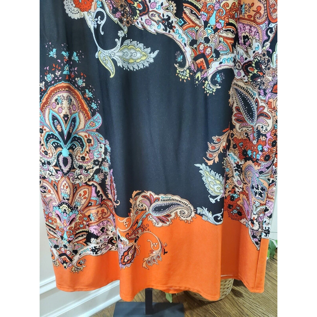 Soho Apparel Women's Black & Orange Paisley Polyester Long Skirt Size X-Large