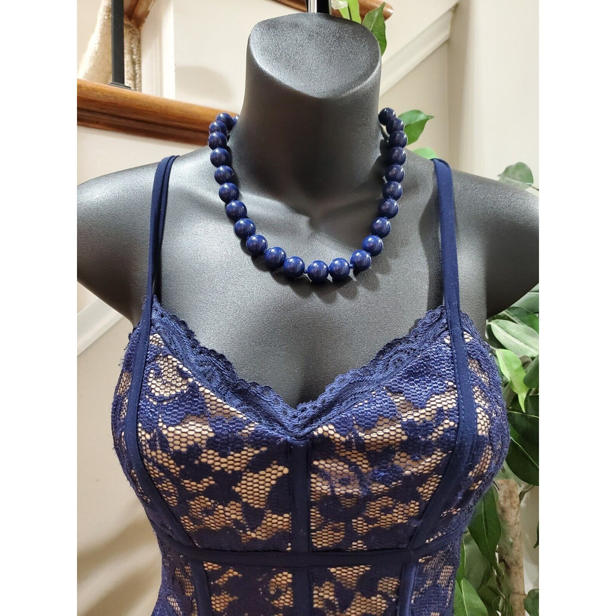 B. Darlin Blue Lace Nylon Sweetheart Neck Sleeveless Knee Length Dress Size 5/6