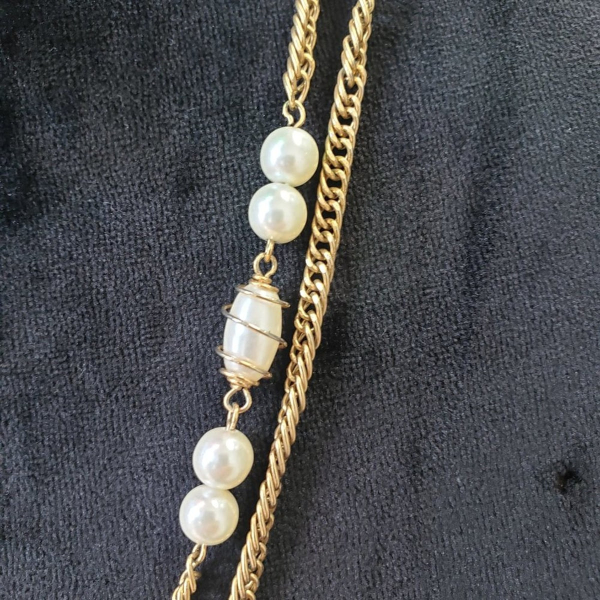 Vintage Sarah Coventry Women's Faux Pearl Bead Gold Tone Long Chain Necklace