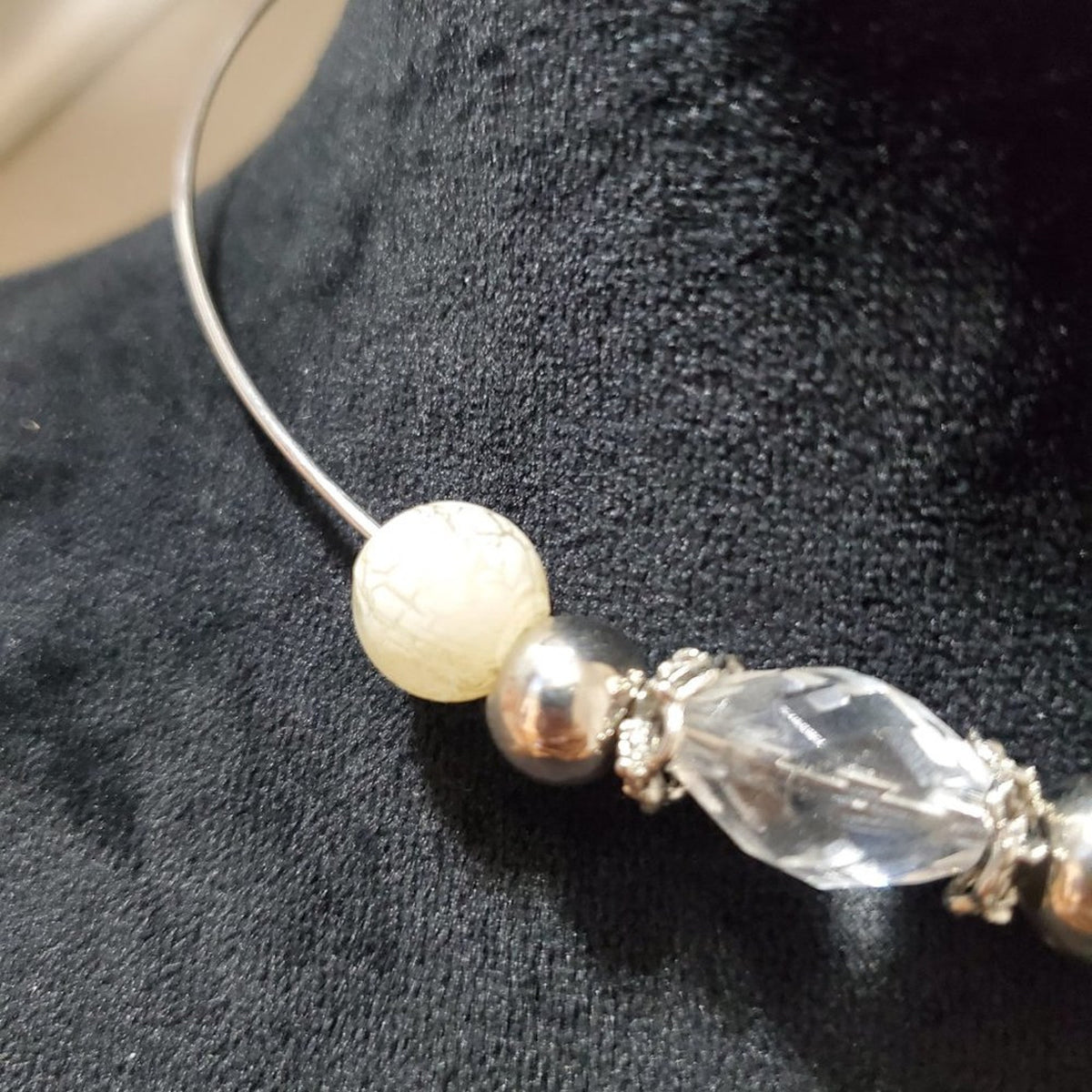 Vintage Estate Silver Tone Lucite Pearl Bead Statement Jewelry Necklace
