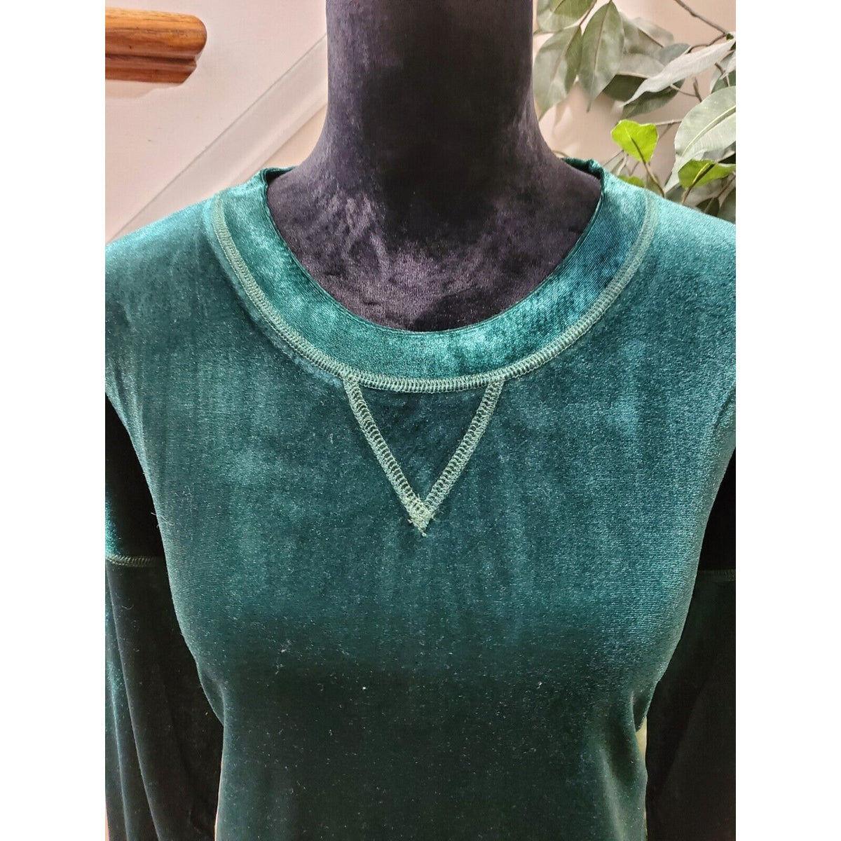 Suzanne Betro Women's Green Polyester Round Neck Long Sleeve Casual Top Size 1X