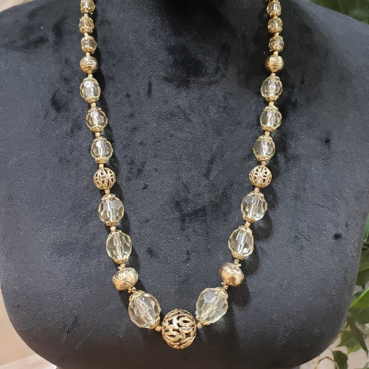 Women Fashion White Clear Faceted Crystals Beaded Teardrop Necklace with Lobster