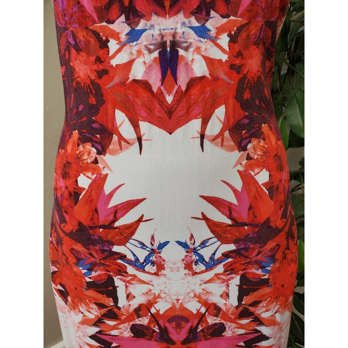 A New Approach Women's Multicolor Round Neck Sleeveless Knee Length Dress Size 4
