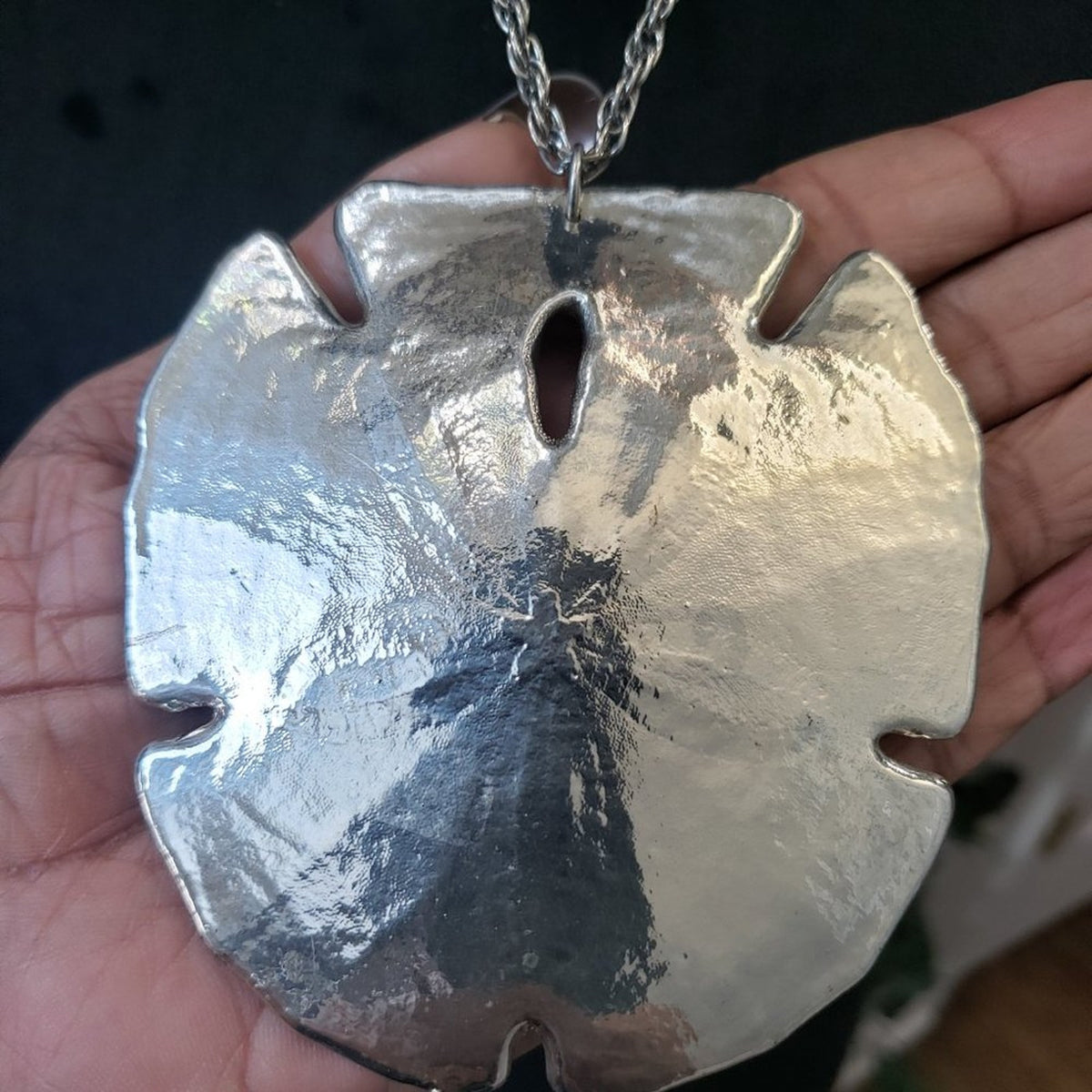 Womens Fashion Sand Dollar Pendant Pewter Necklace with Lobster Clasp