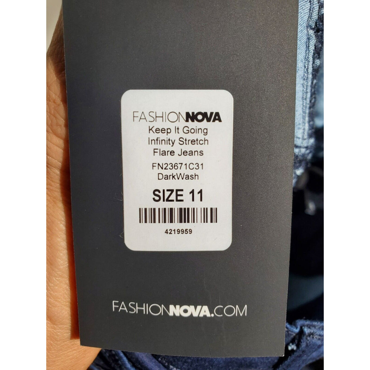 Fashion Nova Women's Blue Denim Cotton Legs Dark Wash Casual Flare Jeans 11/30