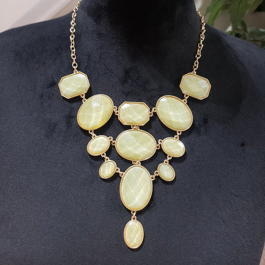 Womens Fashions Beige Glass Round Stones Collar Necklace with Lobster Clasp