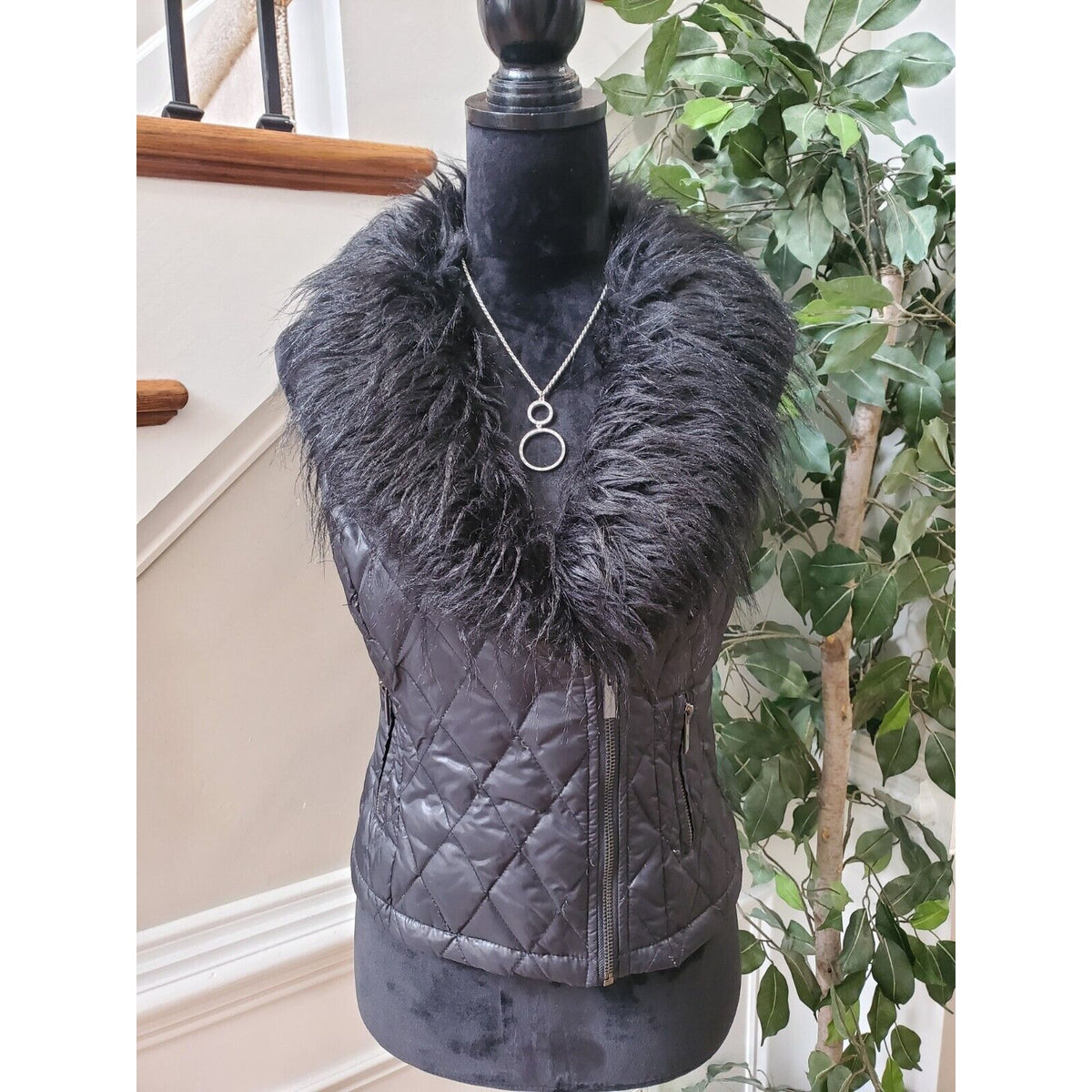 Cache Womens Black Fur 100% Nylon Sleeveless Full Zipper Casual Vest Size Small