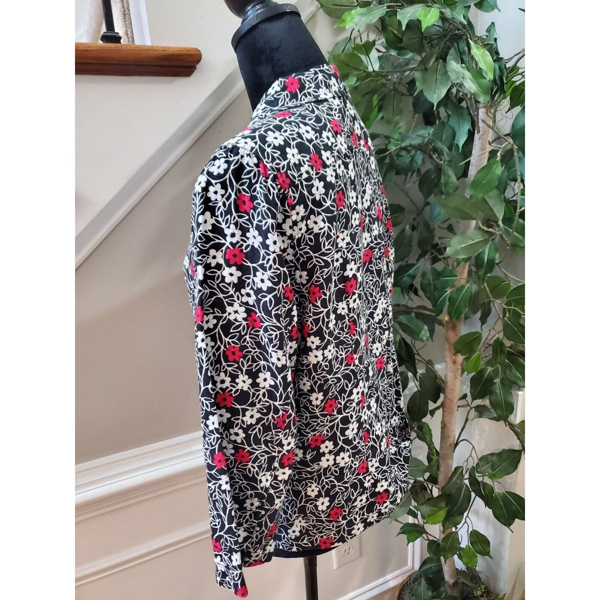 Kim Rogers Women's Black Floral Linen Collared Long Sleeve Button Down Shirt 12
