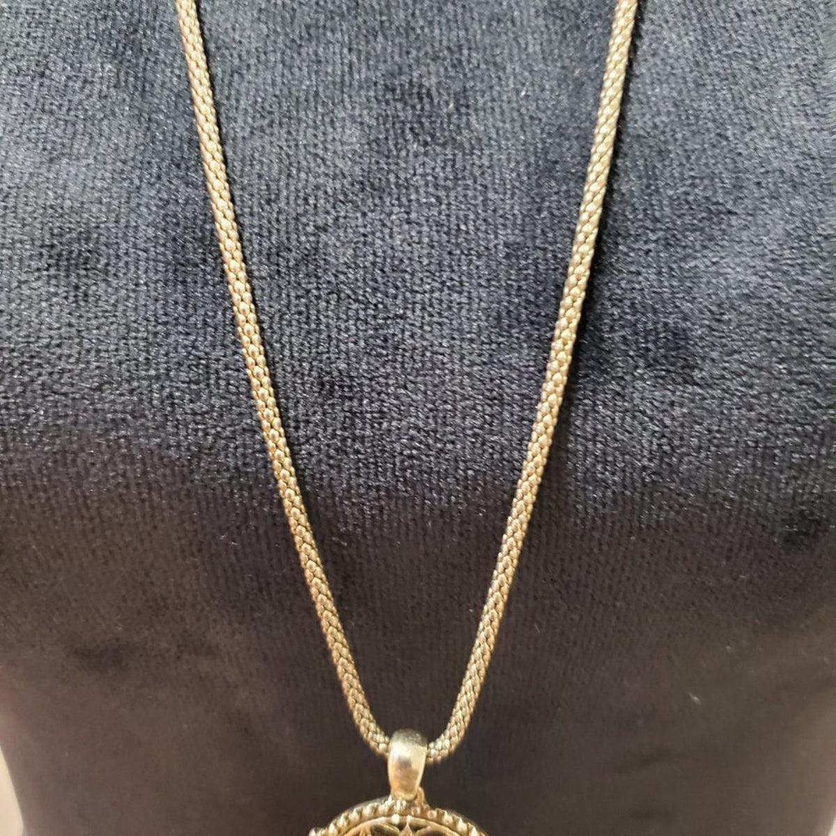 Womens Vintage Gold Tone Faux Pearl Cabochon Rhinestones Necklace