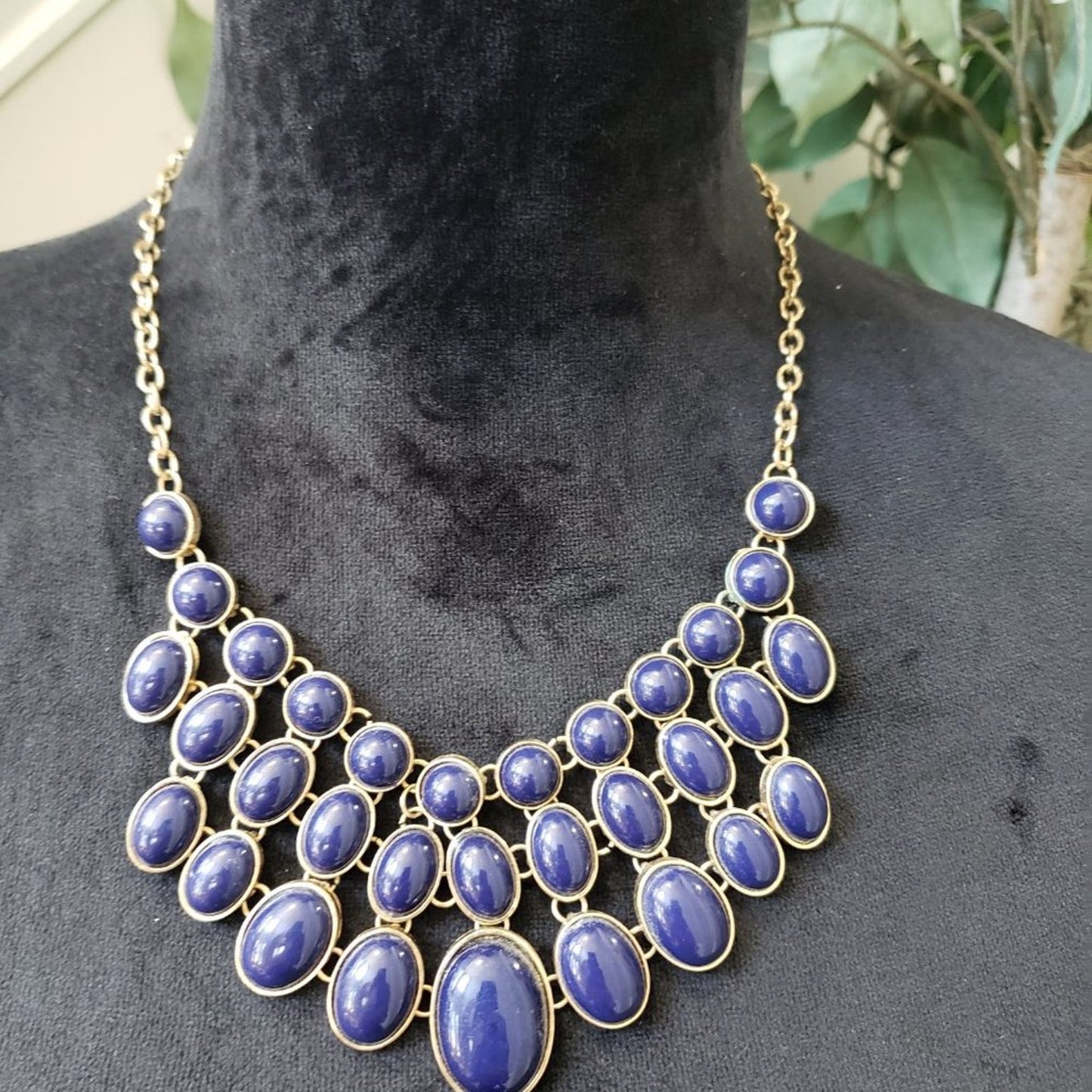 Womens Fashions Gold Purple Triangle Statement Collar Necklace with Lobster Clas