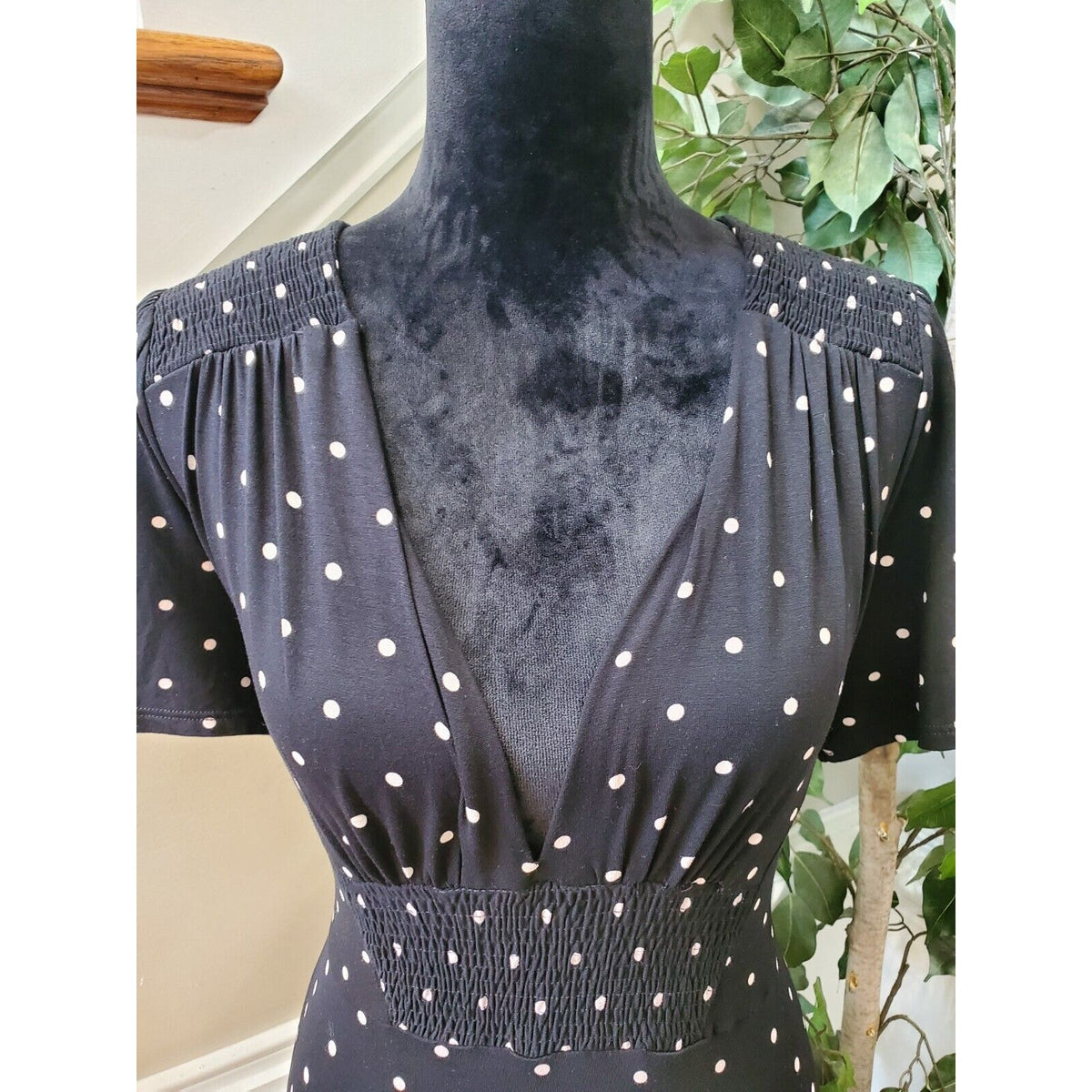Miss Selfridge Women's Black Polyester V-Neck Short Sleeve Knee Length Dress 12