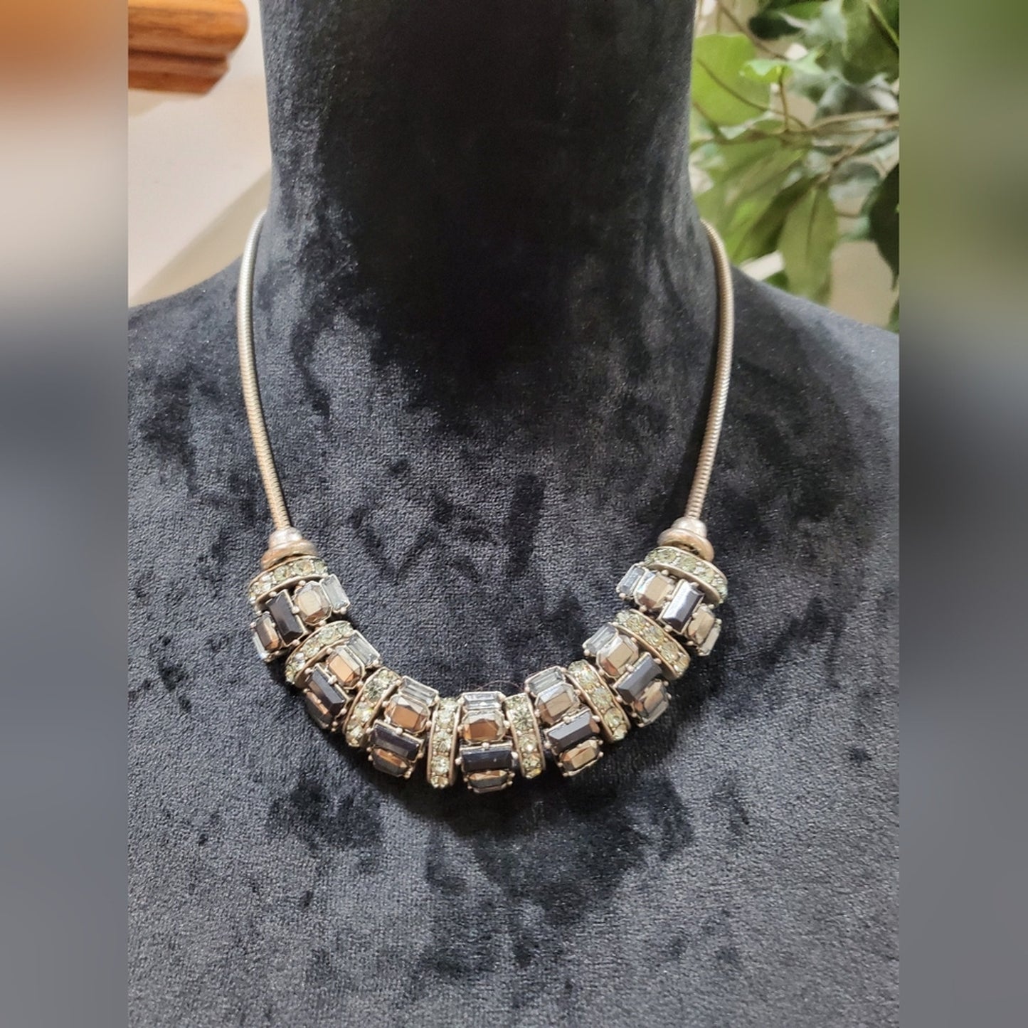 Hematite and Crystal Fashion Necklace