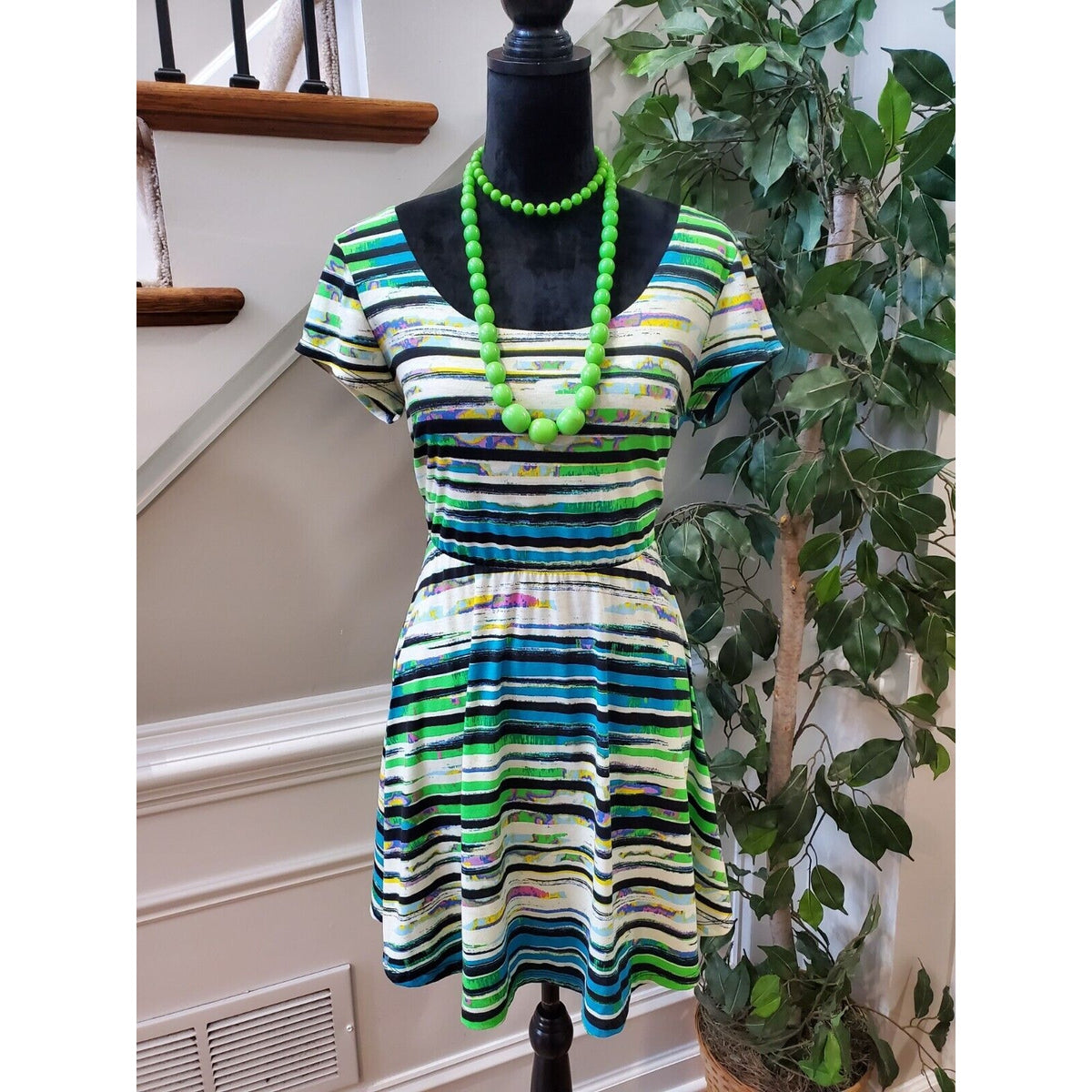 Stitch Clothing Co. Women Multicolor Round Neck Short Sleeve Knee Length Dress L