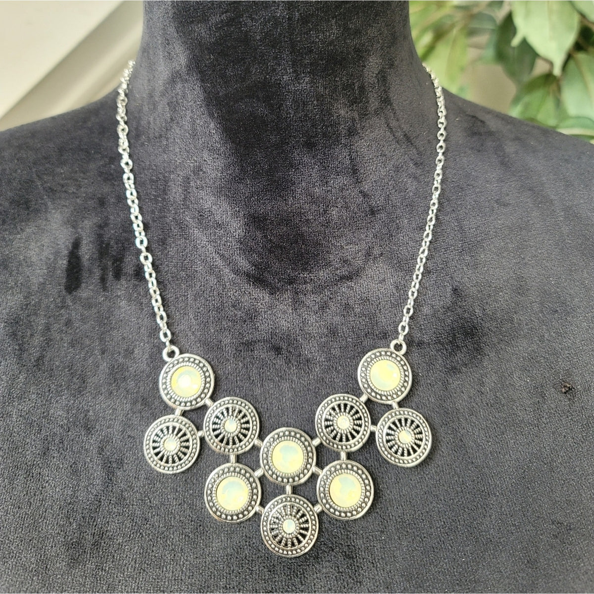 Silver Light Green Fashion Necklace