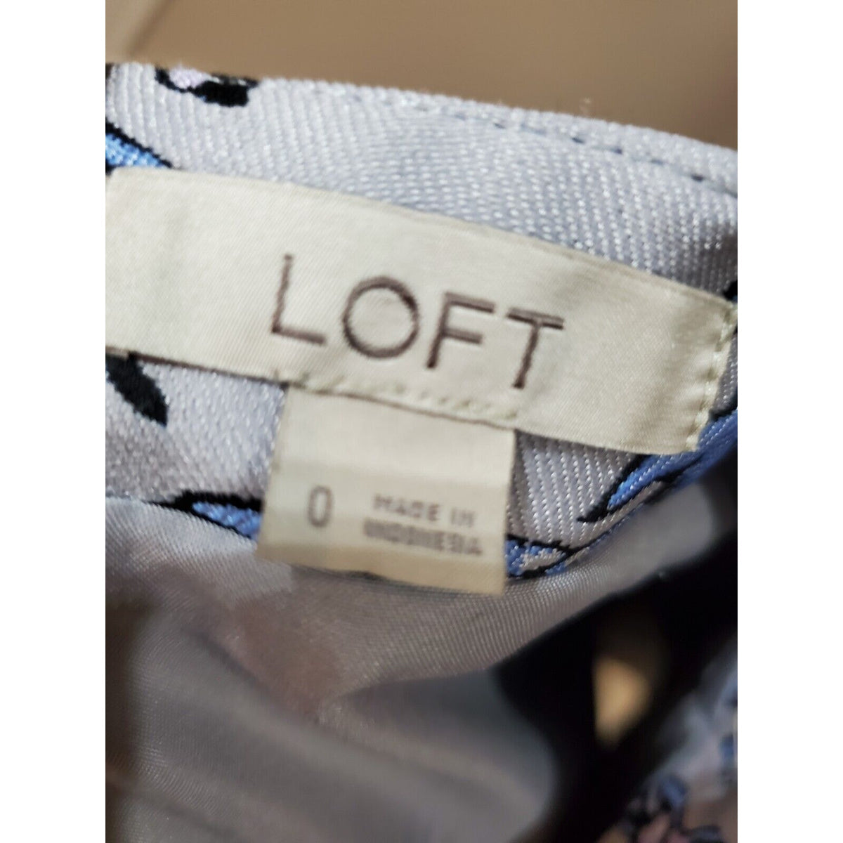 LOFT Womens Gray Blue Floral Embroidered Mini Pencil Skirt Back Zipper Size 0