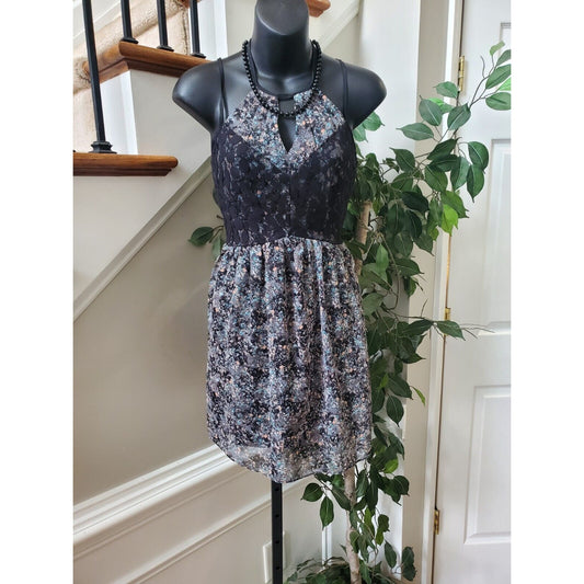 BCBGeneration Light Wave Multicolor Lace Floral Halter Racer Back Dress Size 4