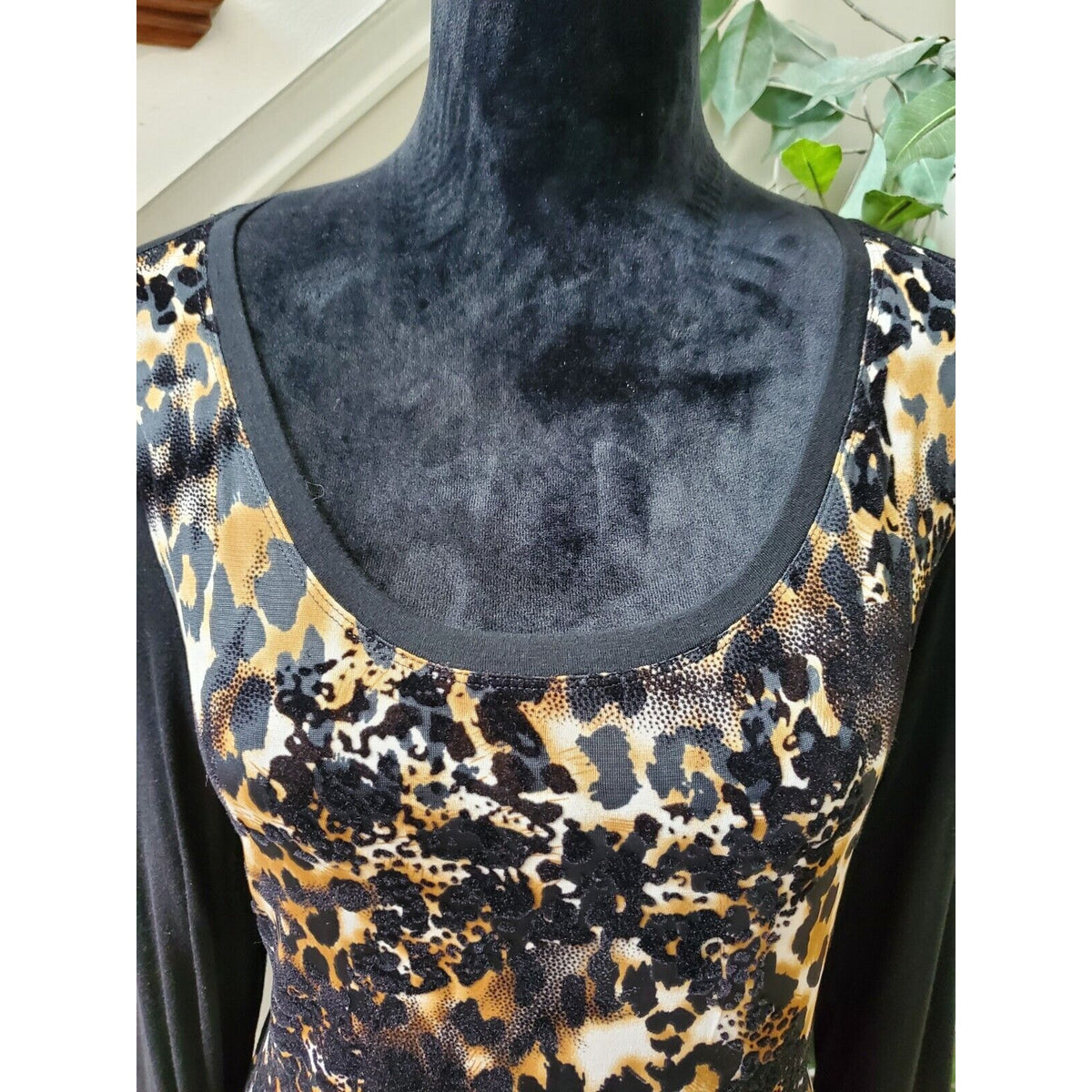 Patrizia Luca Women's Black Rayon Scoop Neck Long Sleeve Top Blouse Size Medium