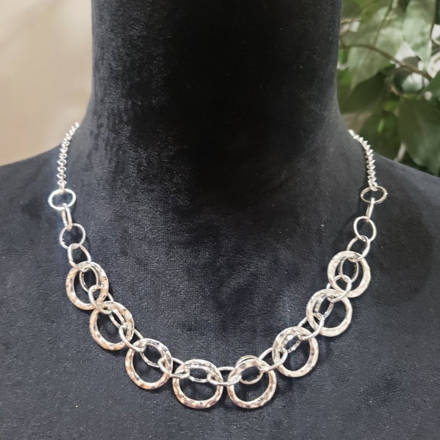Womens Fashion Silver Tone Silver Circle Link Chain Necklace