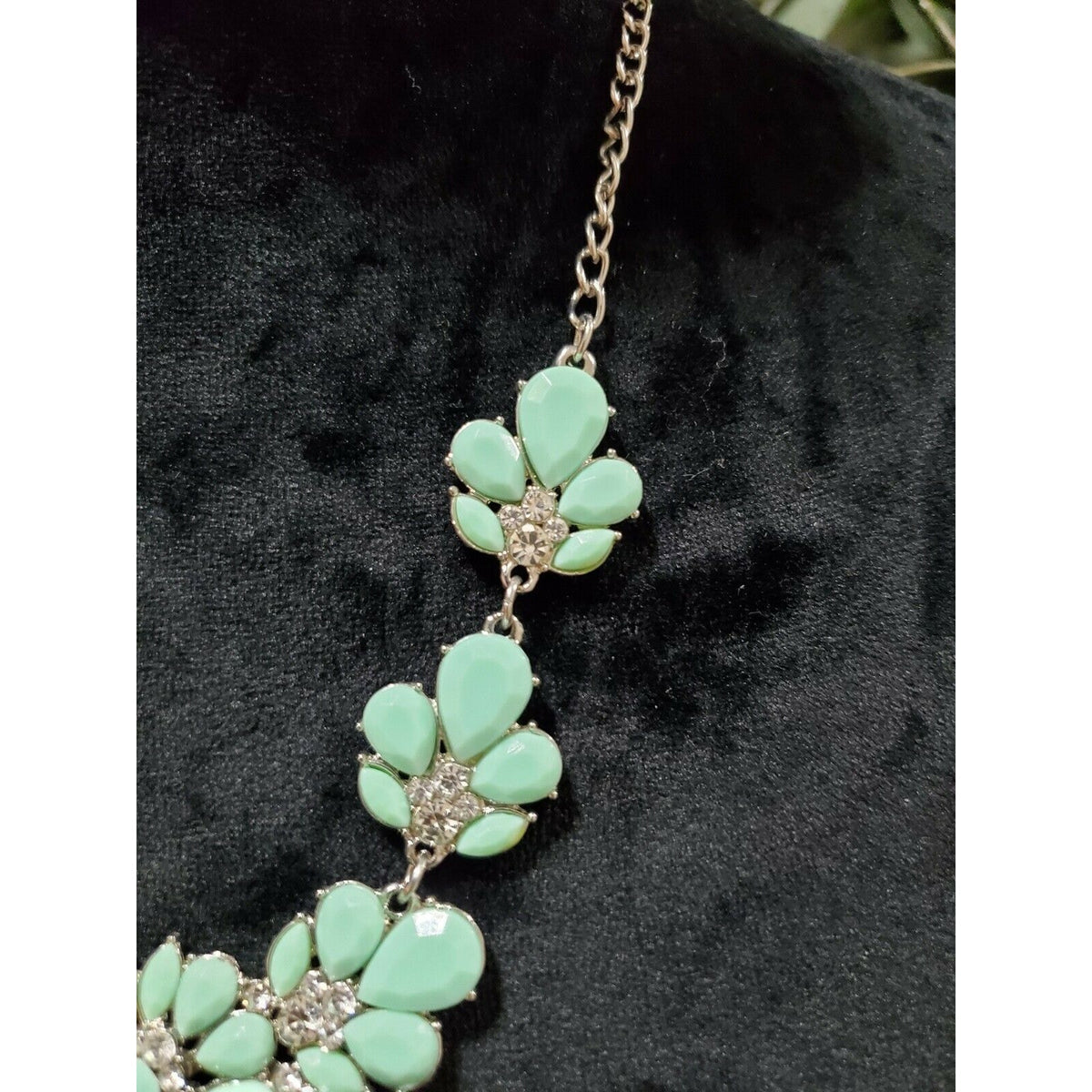Fancy Floral Tear Drop Shape Turquoise Beaded Necklace