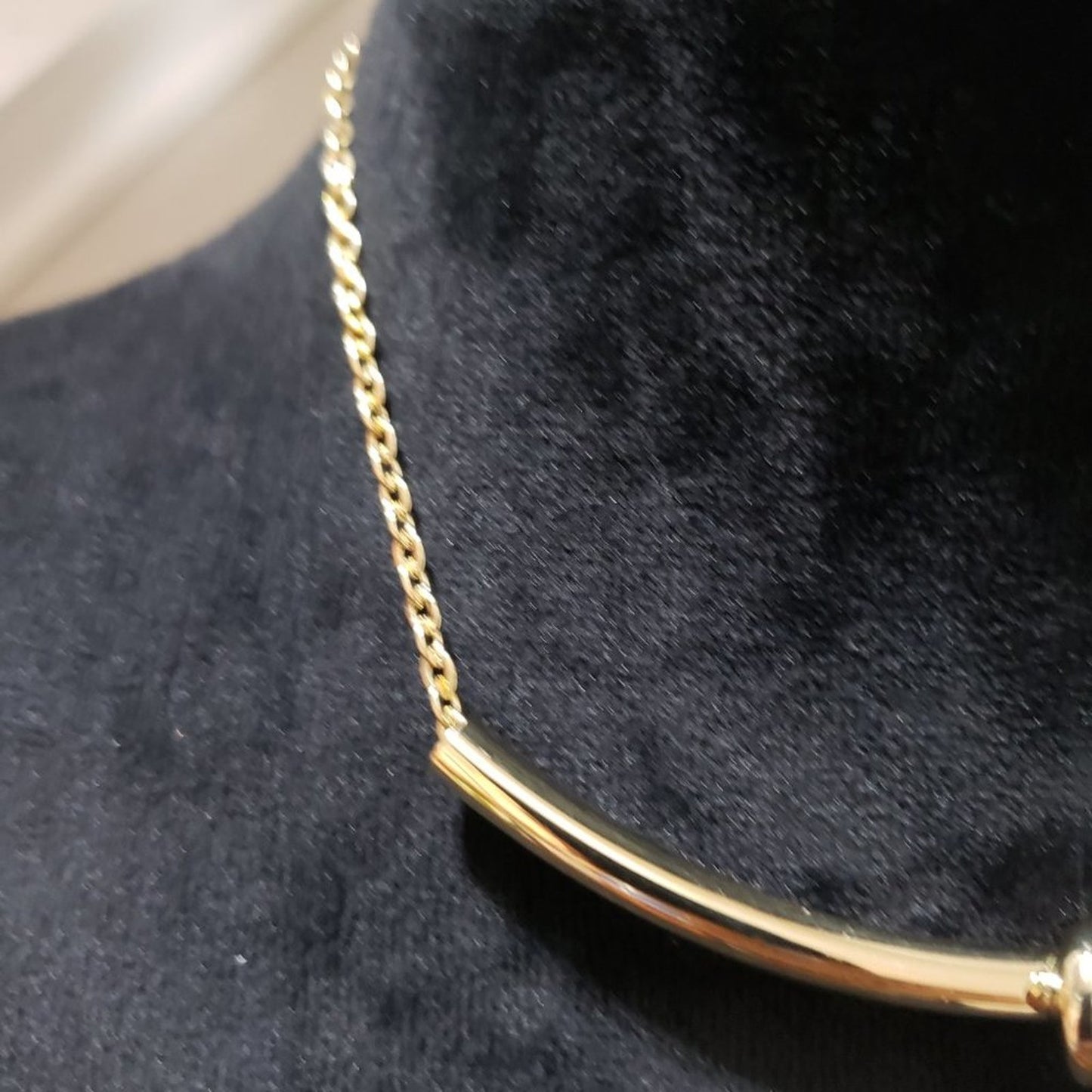 The Limited Women's Goldtone Knot Curved Bar Necklace NWT
