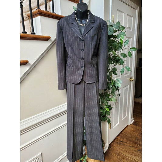 Worthington Women's Gray Polyester Single Breasted Blazer (10) & Pant (6)Suit