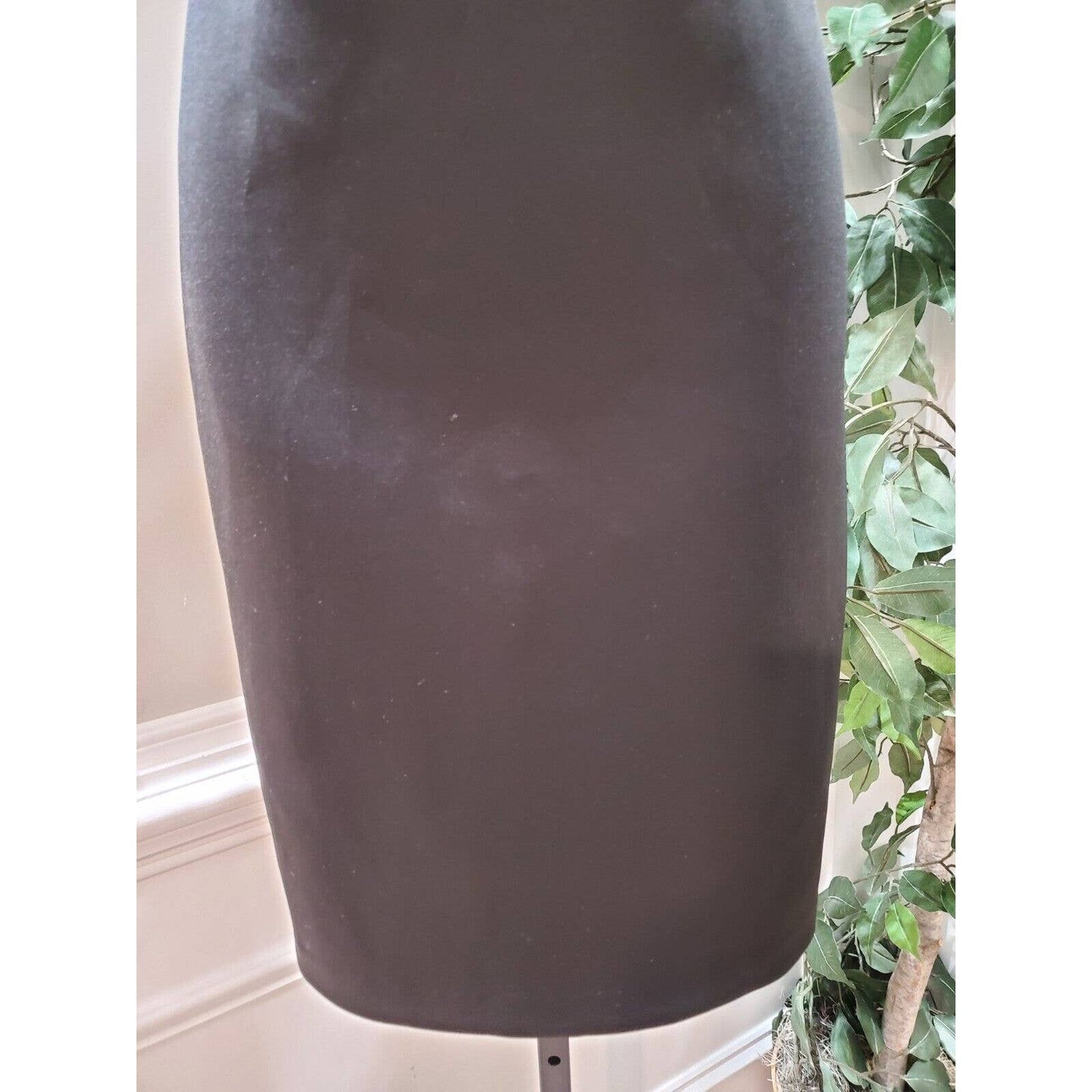 Calvin Klein Women's Black Polyester V-Neck Sleeveless Knee Length Dress Size 2