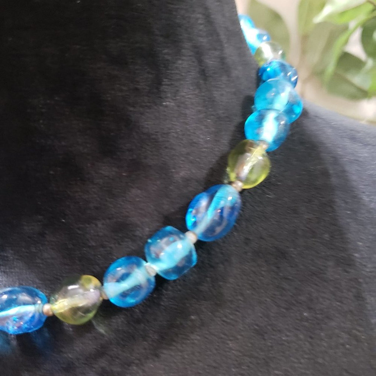Womens Fashions Green Blue Glass Czech Beads Bib Necklace with Lobster Clasp