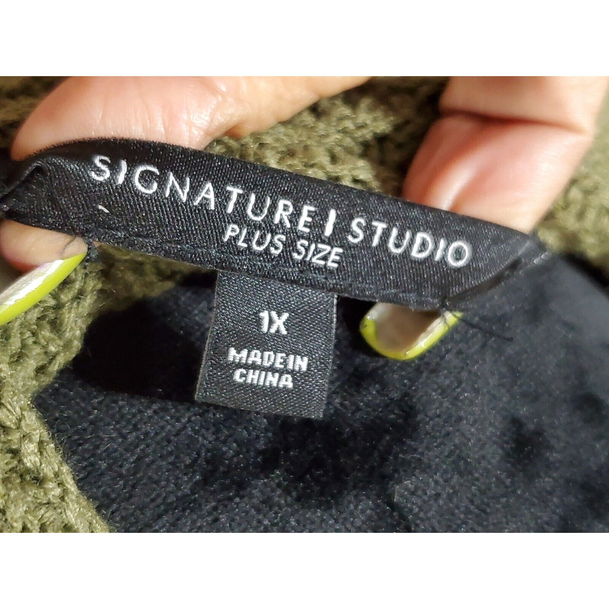 Signature 1 Studio Women Olive Green Acrylic Long Sleeve Open Front Cardigan 1X