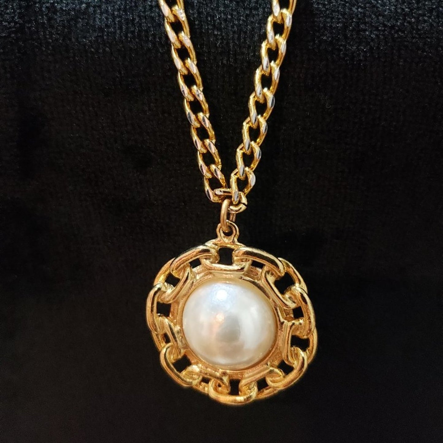 Womens Fashions Gold Tone Faux Pearl Logo Pendant Necklace with Lobster Clasp