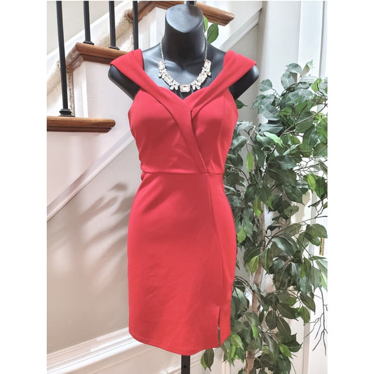 Speech Less Women's Red Polyester Sleeveless Knee Length Dress Size S