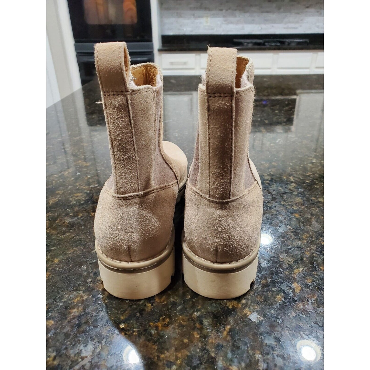 Crown Vintage Women Suede Leather Slip on Combat Fashion Boots Chelsea Size 6.5M