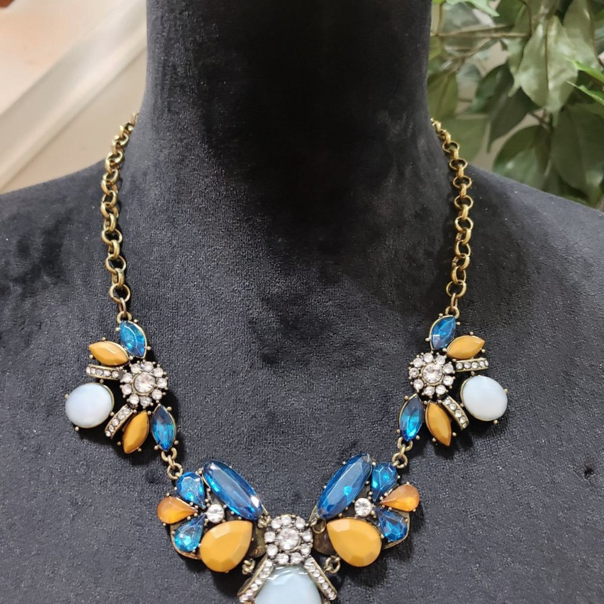 Women's Multicolor Beaded Chunky Bib Necklace Statement Necklace