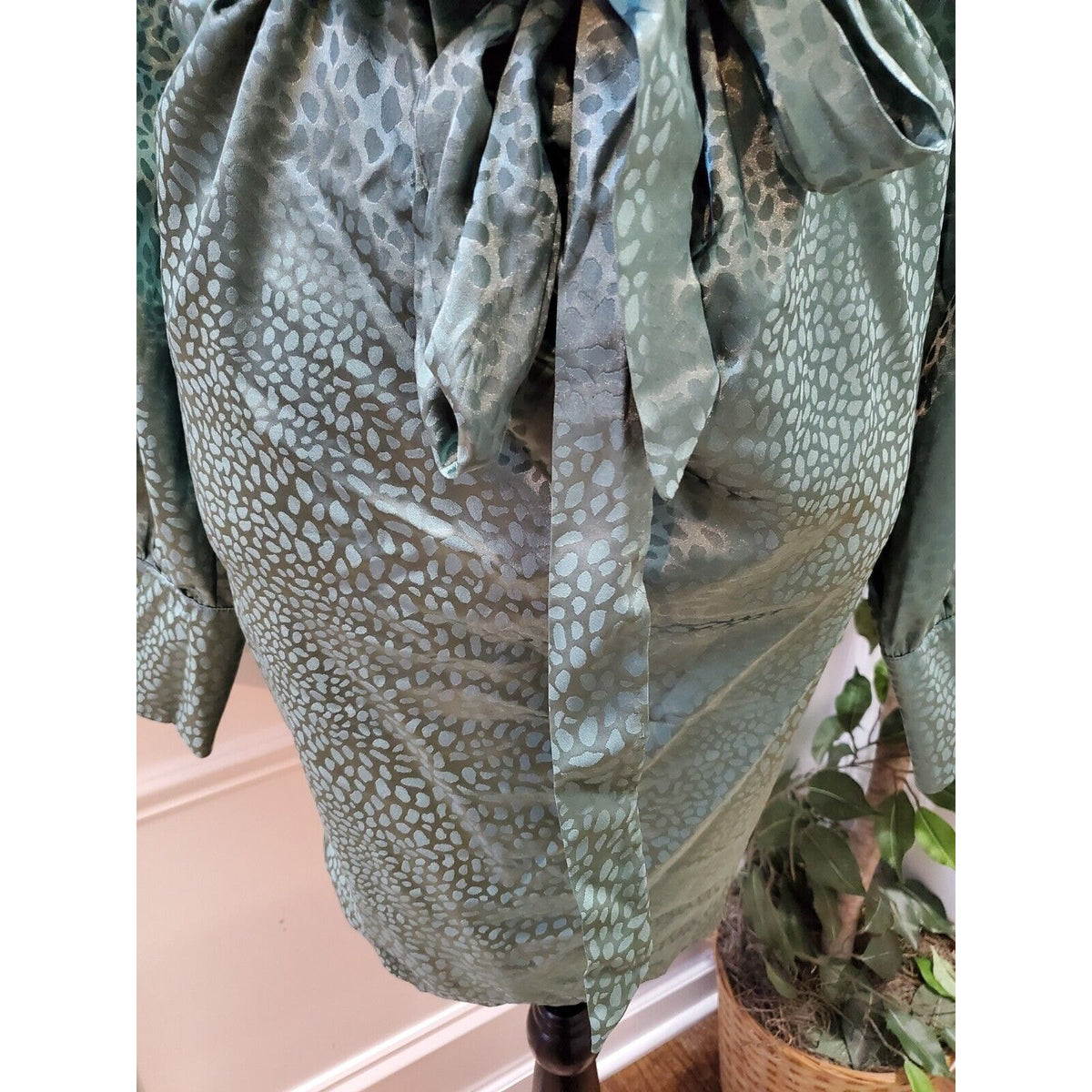 Fashion Nova "You Better Work" Green Polyester Long Sleeve Knee Length Size XL