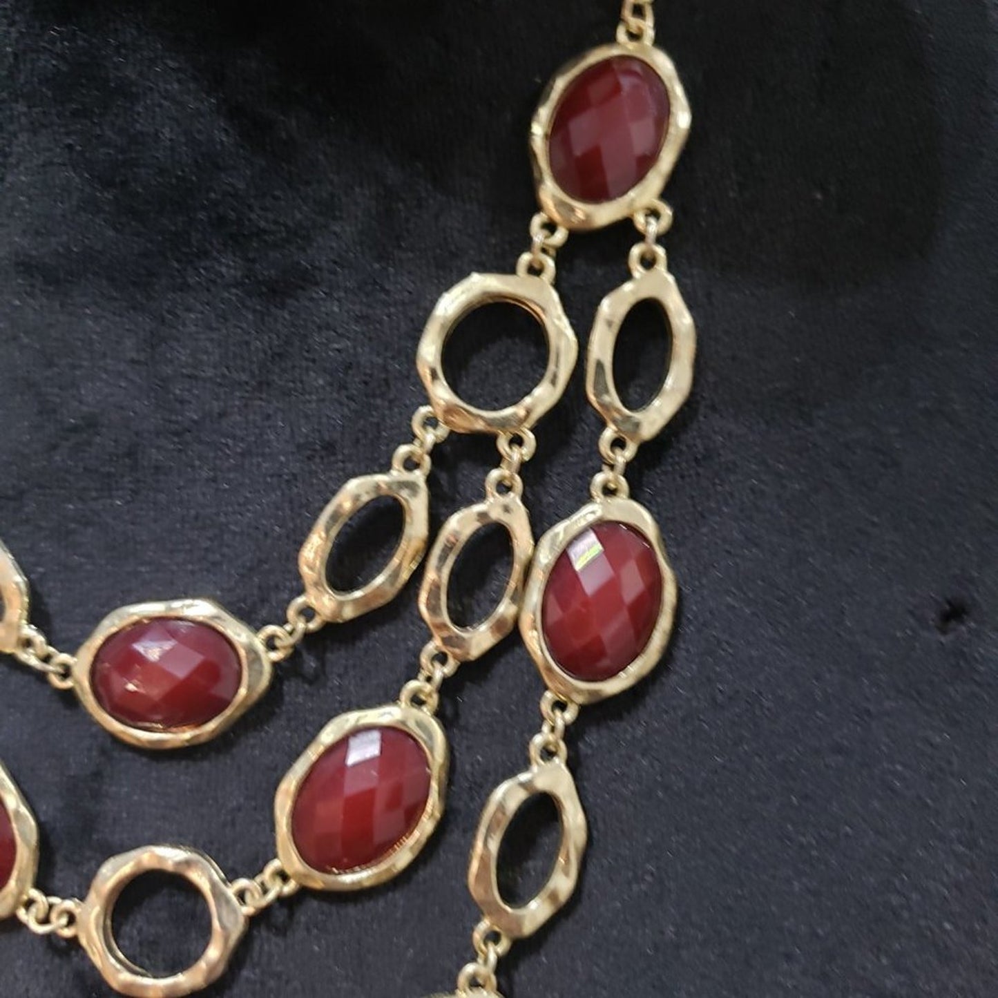 Womens Fashions Gold Tone Red Glass Stones Collar Necklace with Lobster Clasp