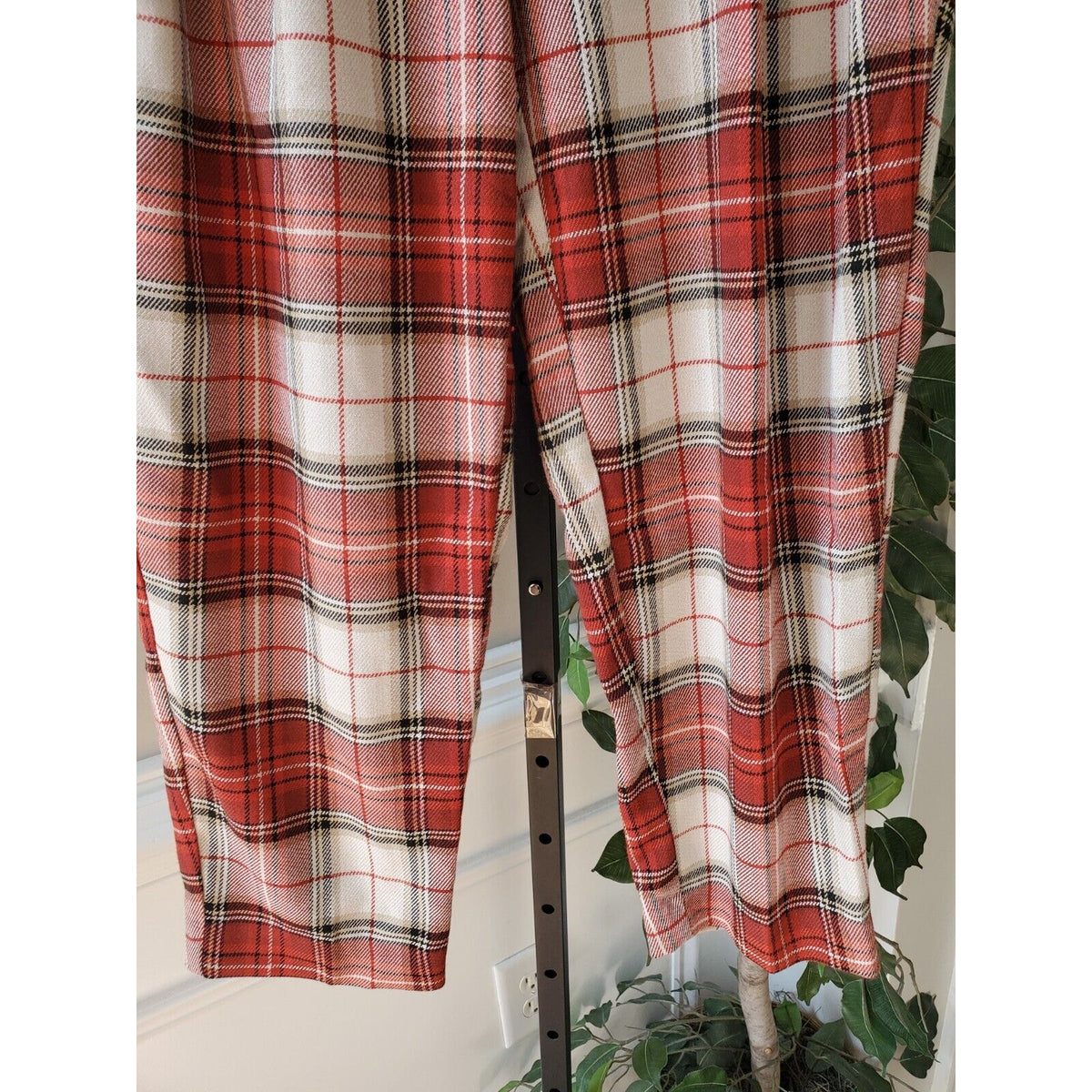 H&M Womens Red White Plaid Pockets Casual Outdoor Belt Loops Pants Size 10