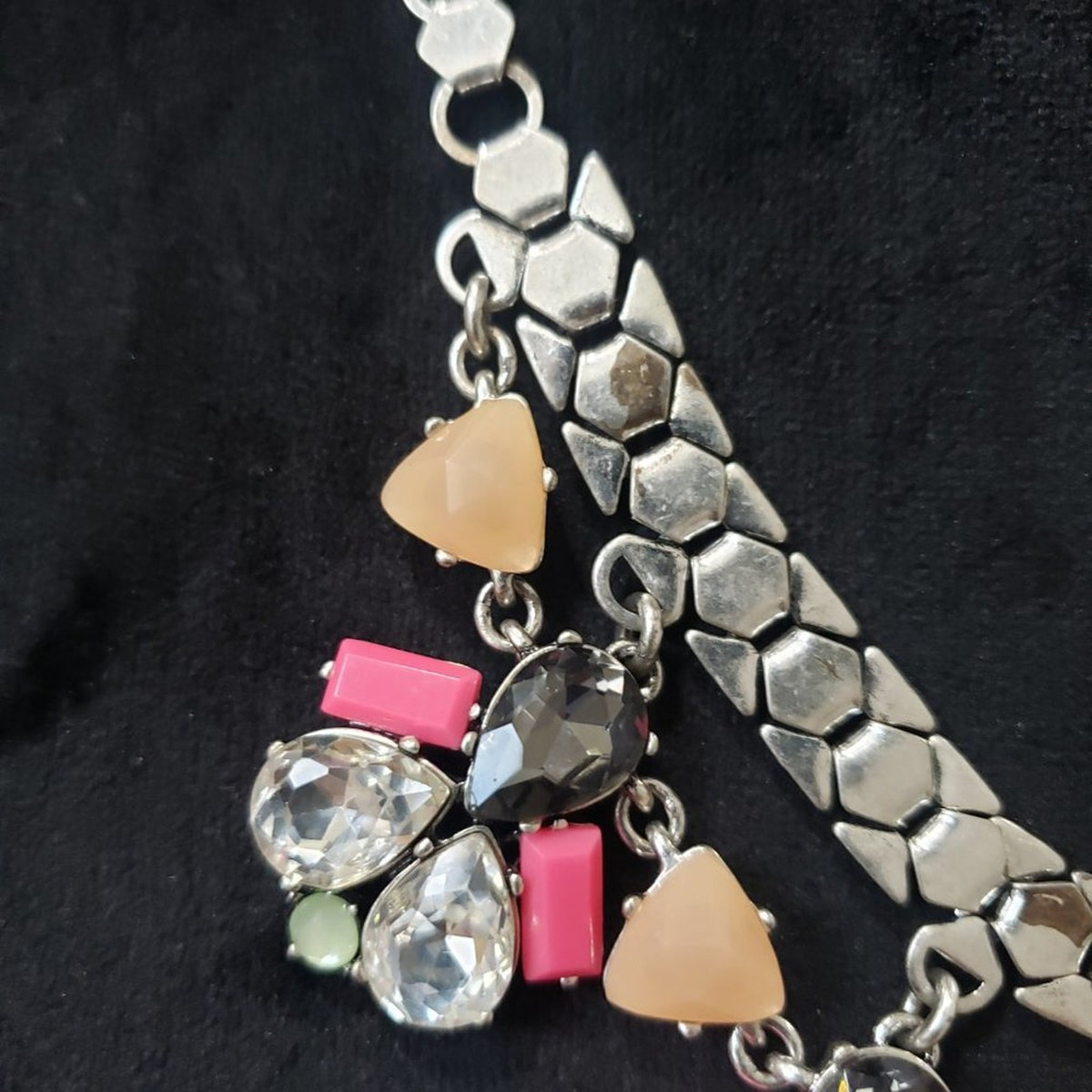 Stella & Dot Colorful Rhinestone Statement Pink Peach Silver Tone Necklace
