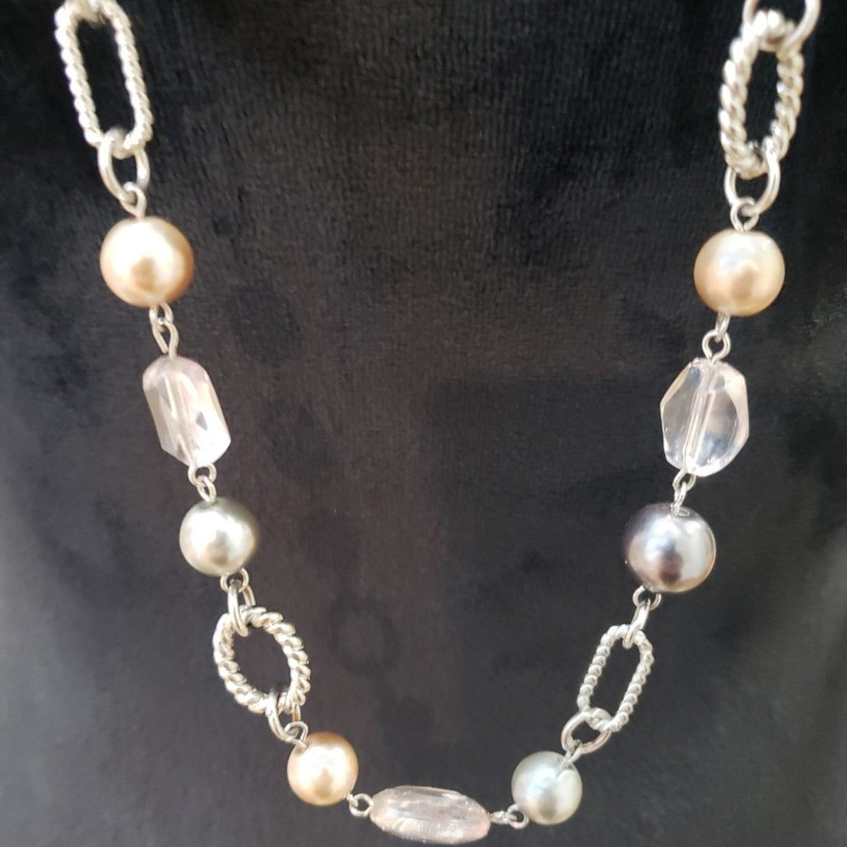 Womens Faux Pearl Single Strand & Crystal Beaded Fashion Jewelry Necklace