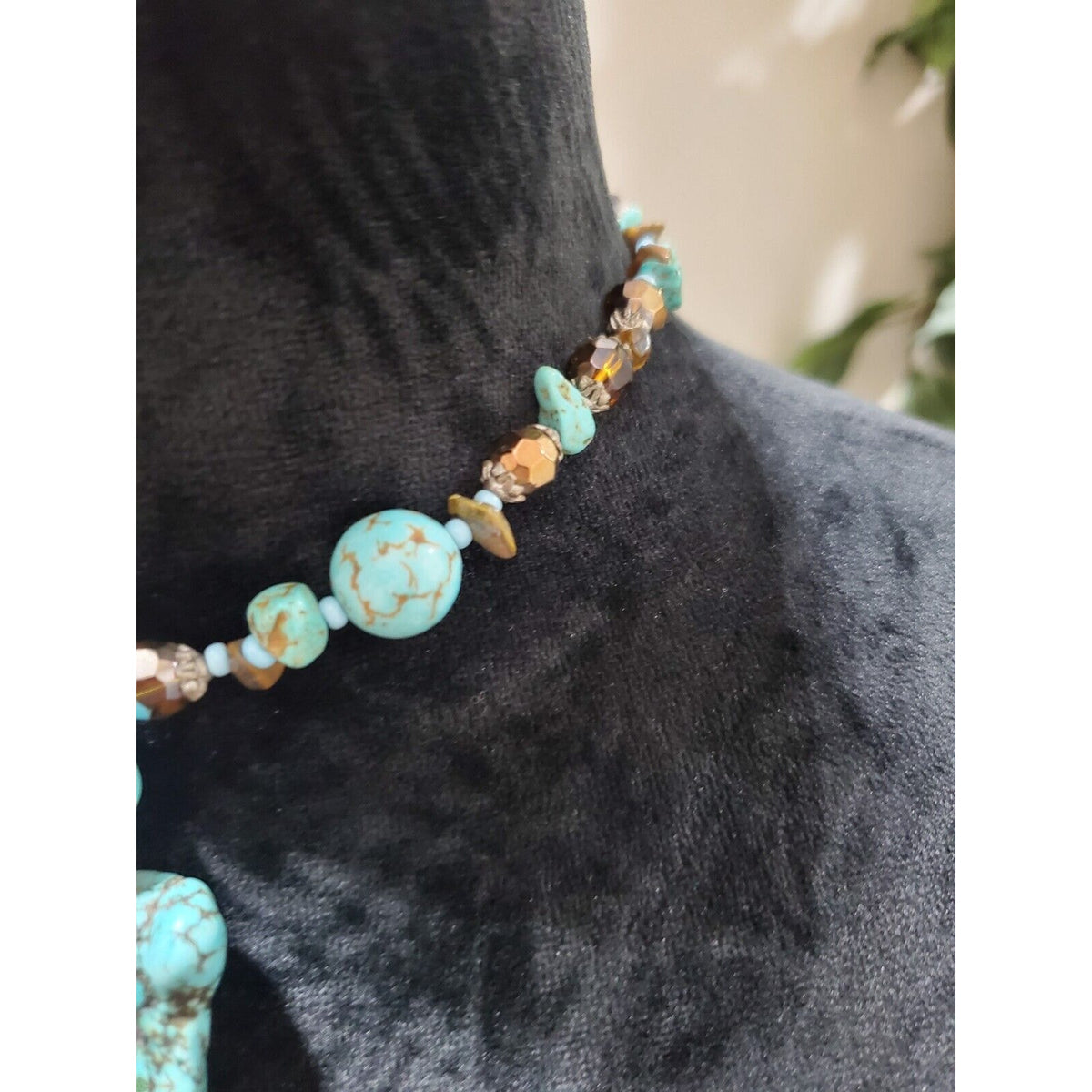 Women's Turquoise Stones Choker Stylish Fashion Drop Necklace