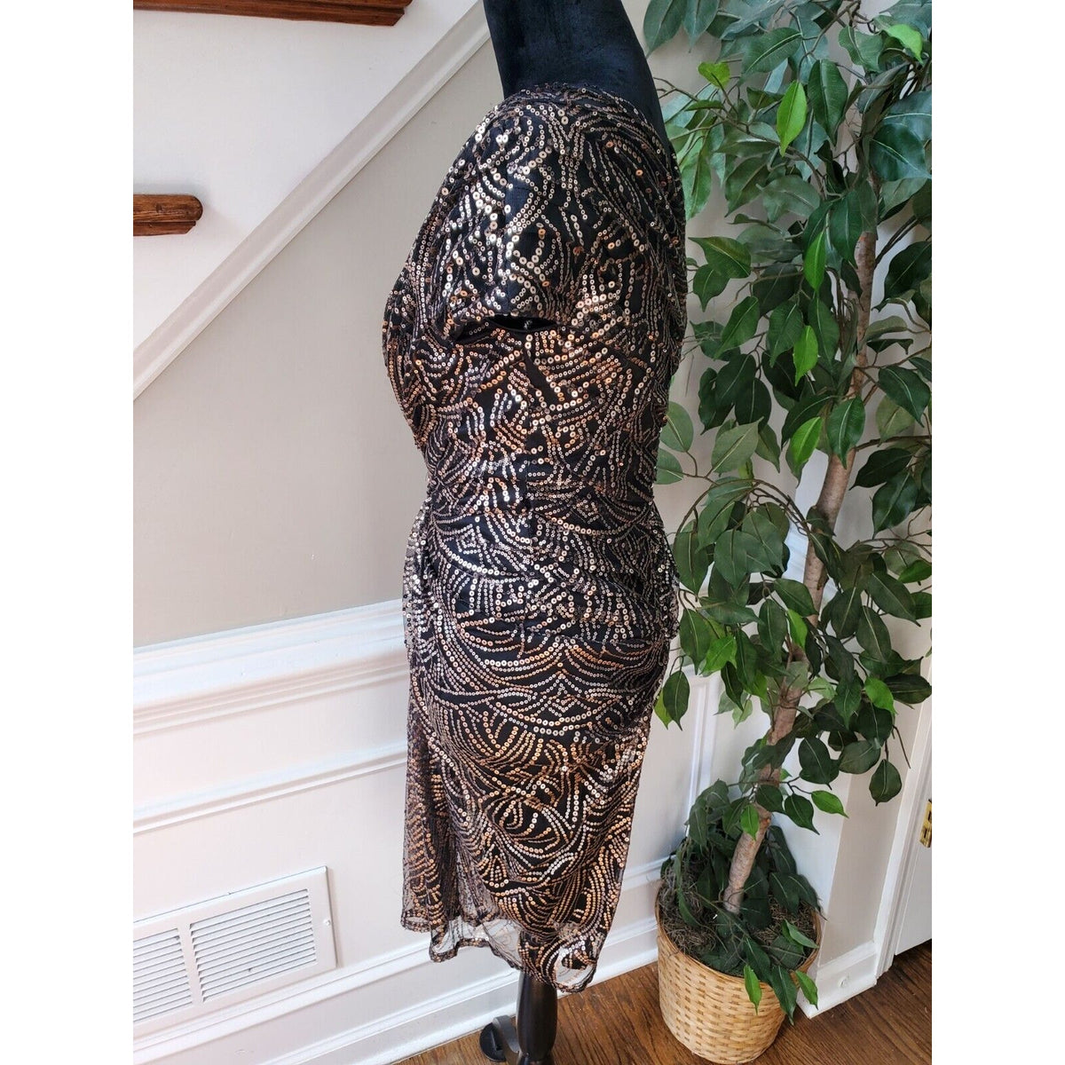 Tadashi Shoji Women's Black Boat Neck Short Sleeve Knee Length Dress Size Small