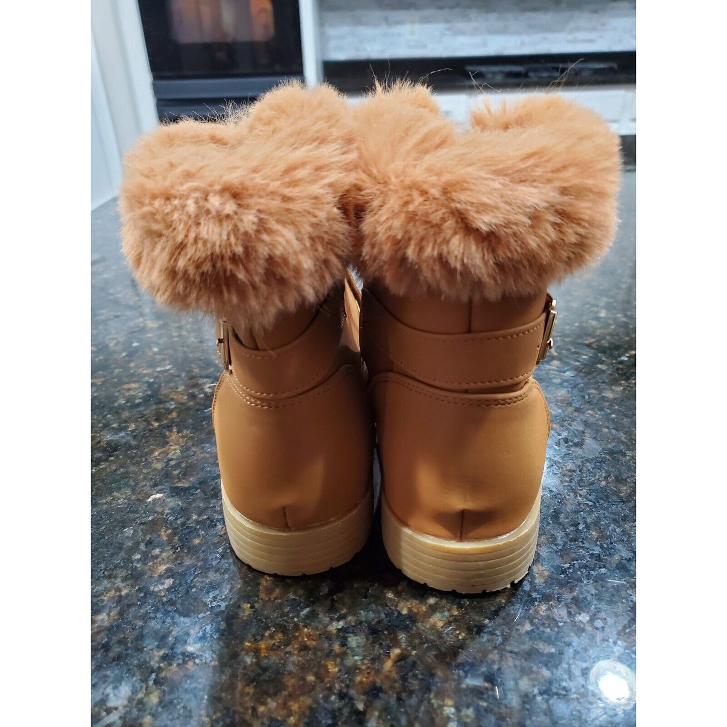 Belladia Women's Brown High Top Closed Toe Casual Fur Lace-Up Ankle Boots US 10