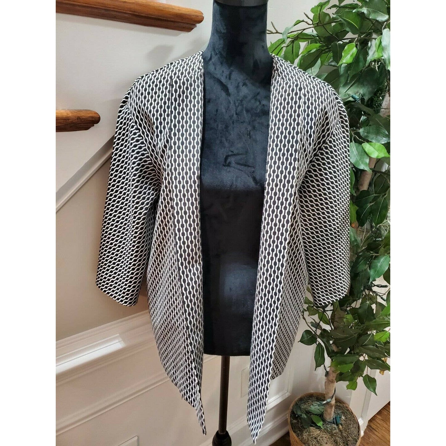 Anne Klein Women's Black & White Polyester Long Sleeve Open Front Blazer Size 4