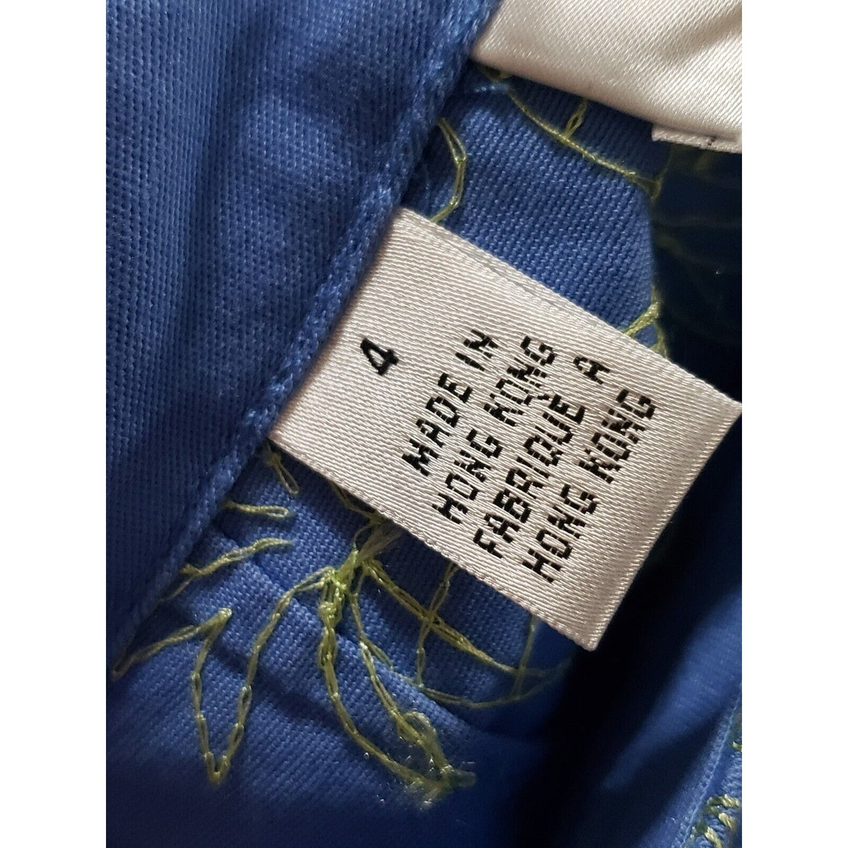 Talbots Embroidered Pineapple Flower Blue & Yellow Stretch Capri Pants Size 4