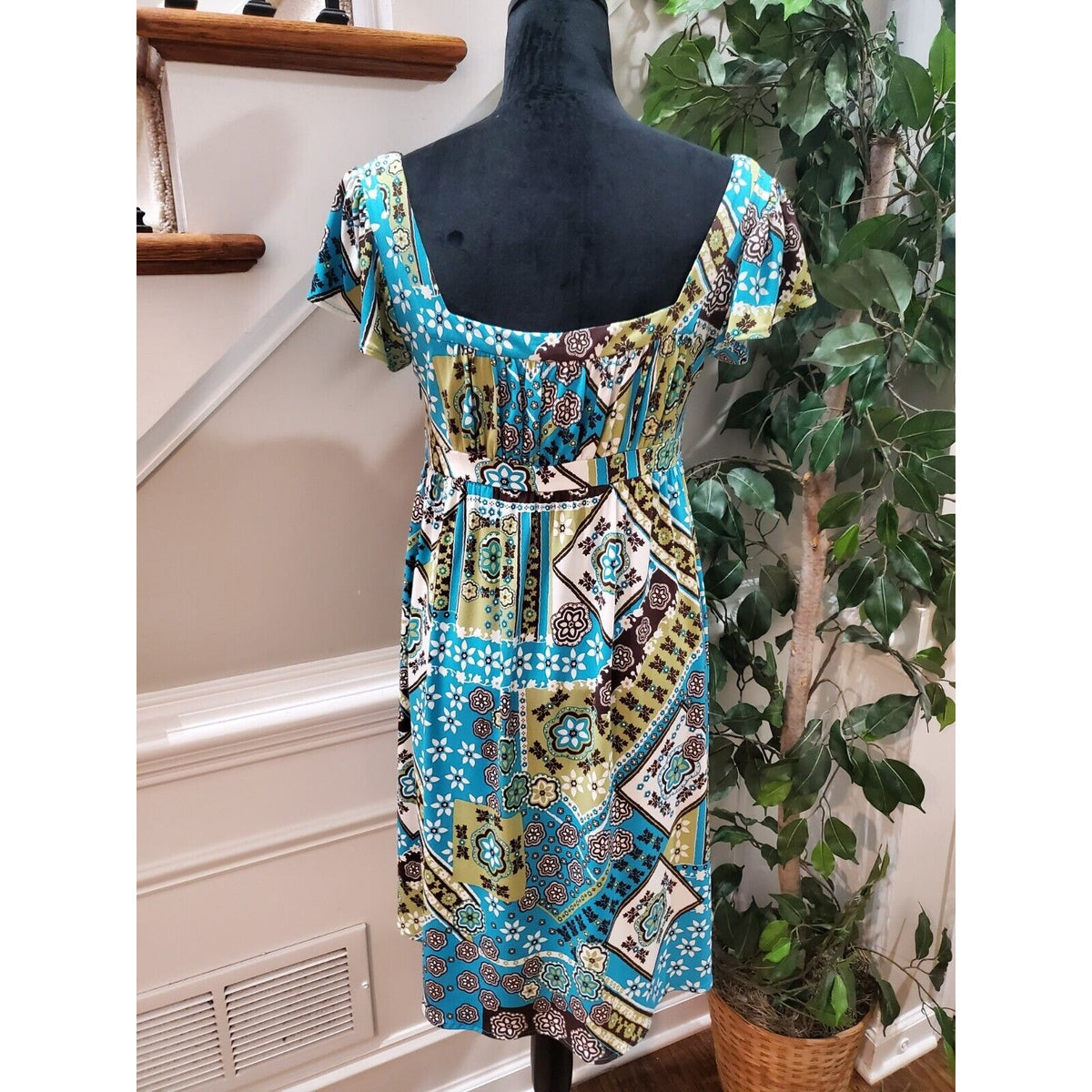 Suzi Chin Women's Multicolor Square Neck Short Sleeve Knee Length Dress Size 8