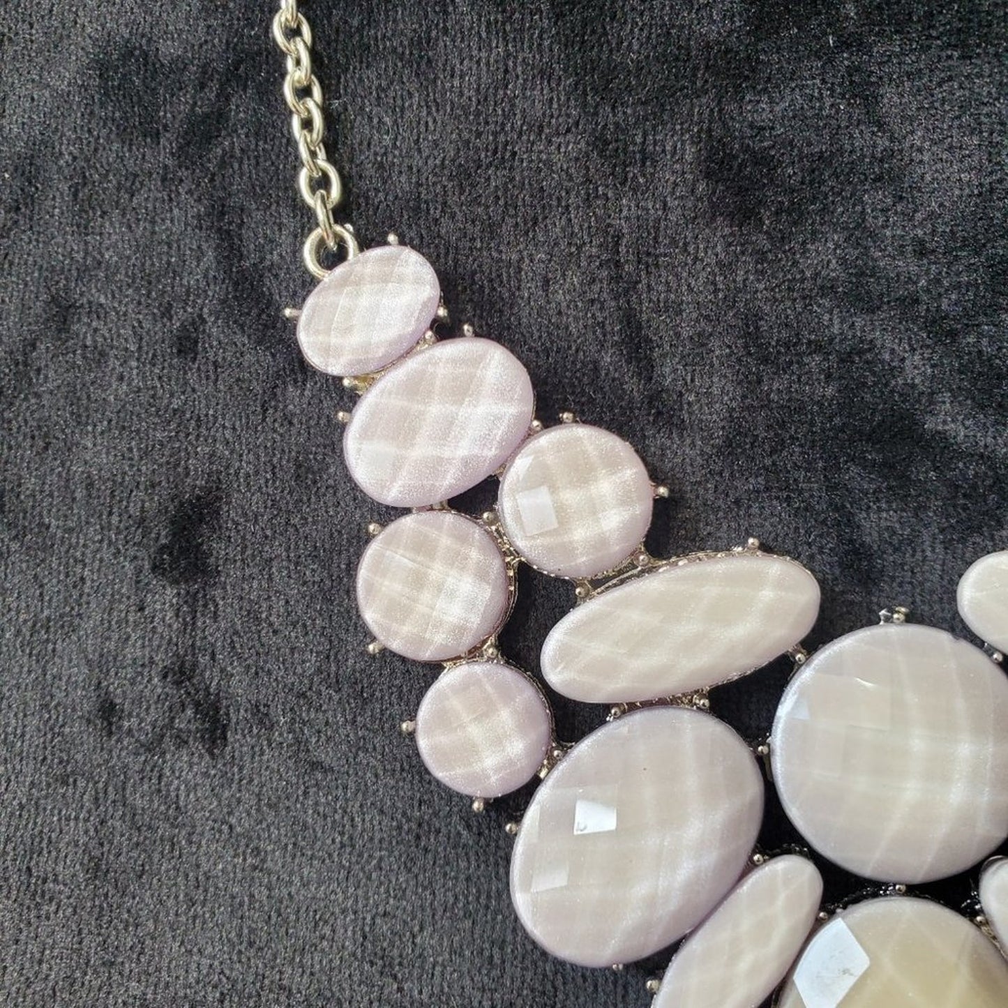 Women's Mother Of Pearl Silver Chain Geometric Gemstone Decor Pendant Necklace