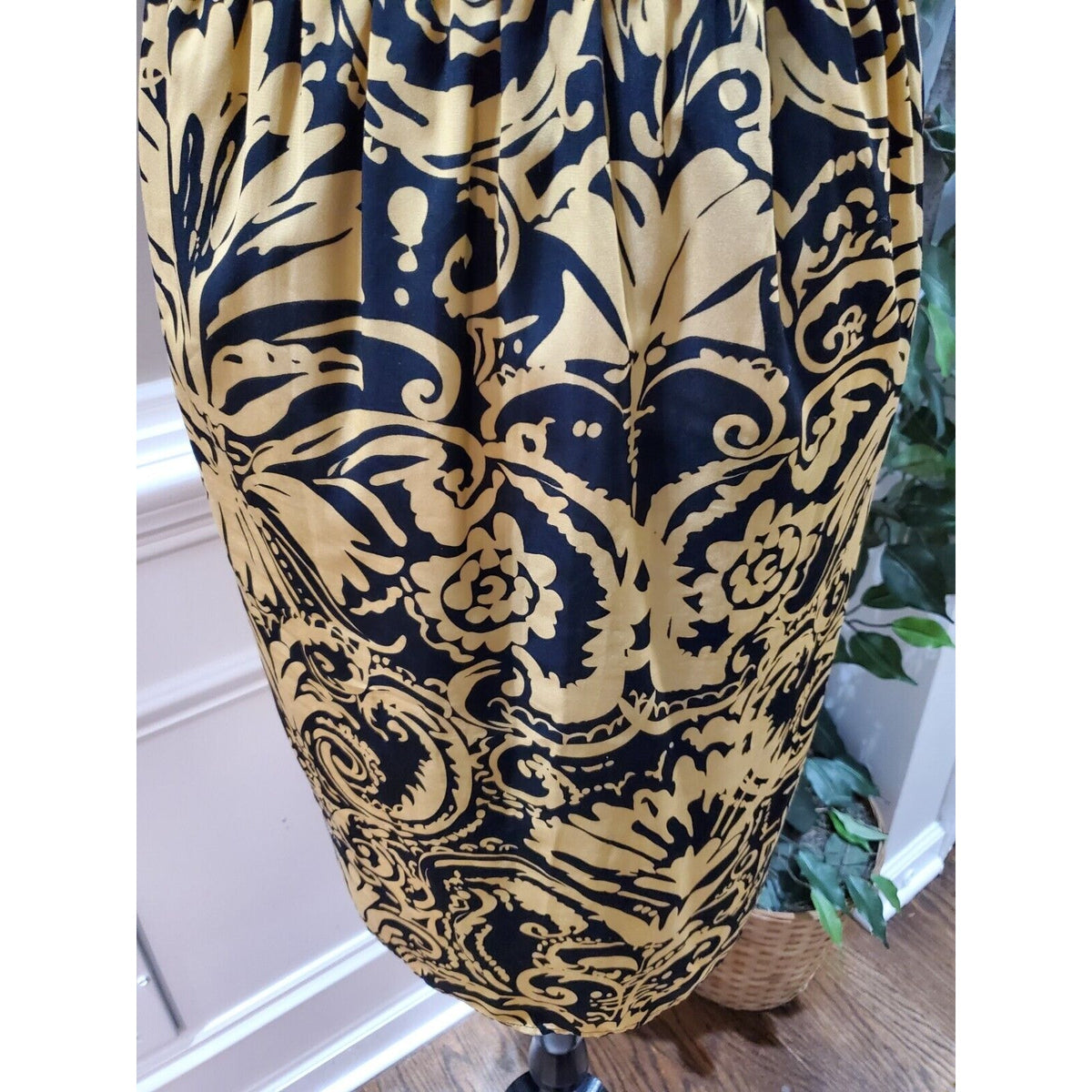 Lane Bryant Women's Yellow Sweetheart Neck Sleeveless Knee Length Dress Size 18