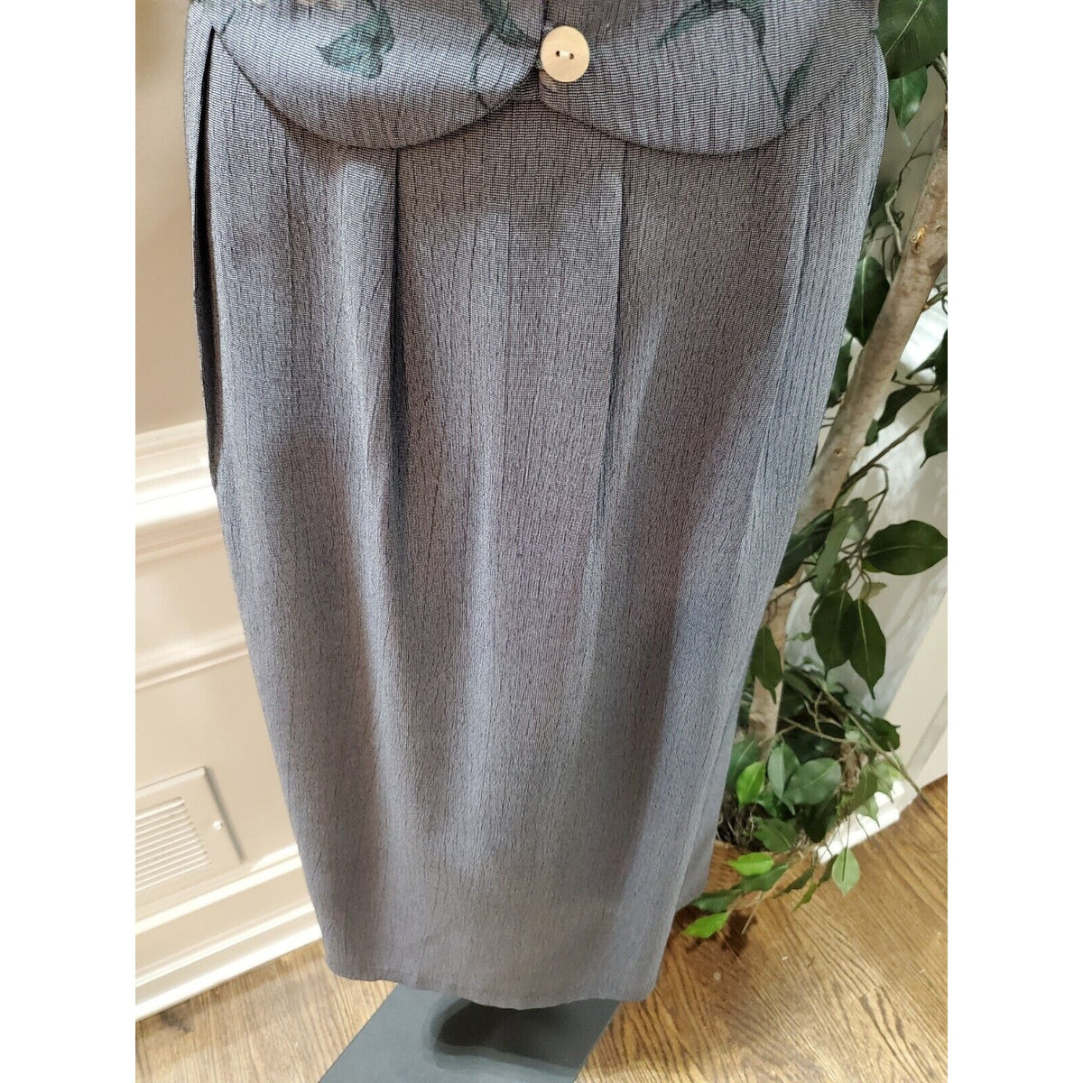Miss Dorby Women Gray Floral Polyester Round Neck 3/4 Sleeve Knee Length Dress